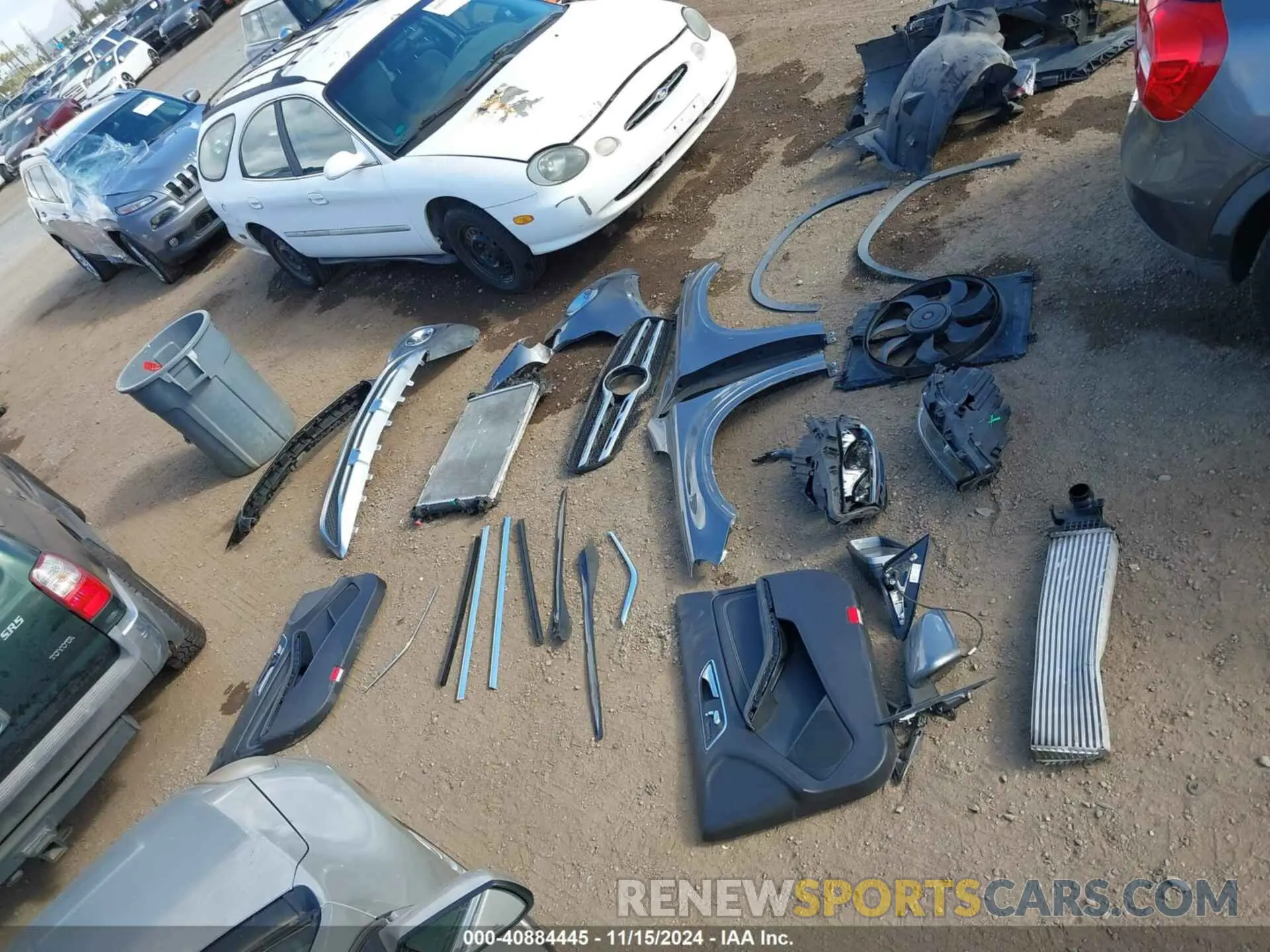 12 fotografías del automóvil dañado WDCTG4EB0LJ675897 MERCEDES-BENZ GLA 250 2020