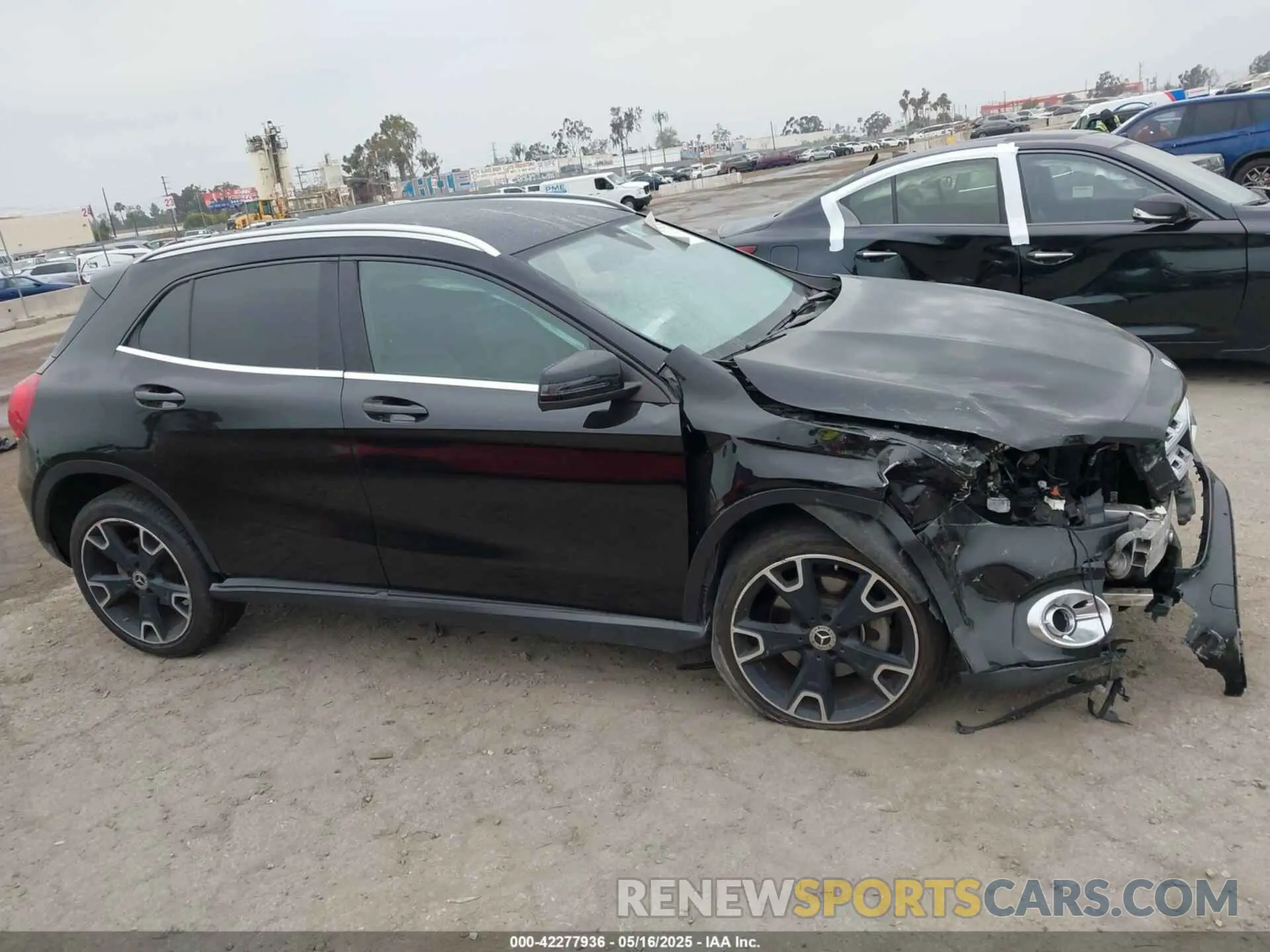 12 fotografías del automóvil dañado WDCTG4EB7LJ649622 MERCEDES-BENZ GLA 250 2020