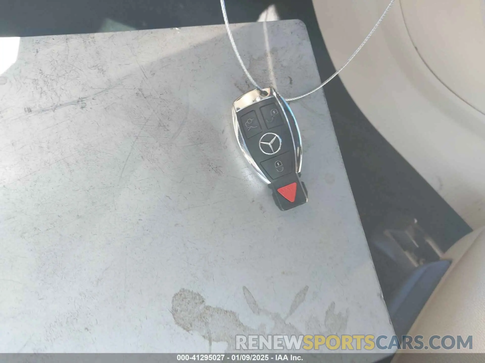 11 fotografías del automóvil dañado WDCTG4EB8LJ688932 MERCEDES-BENZ GLA 250 2020