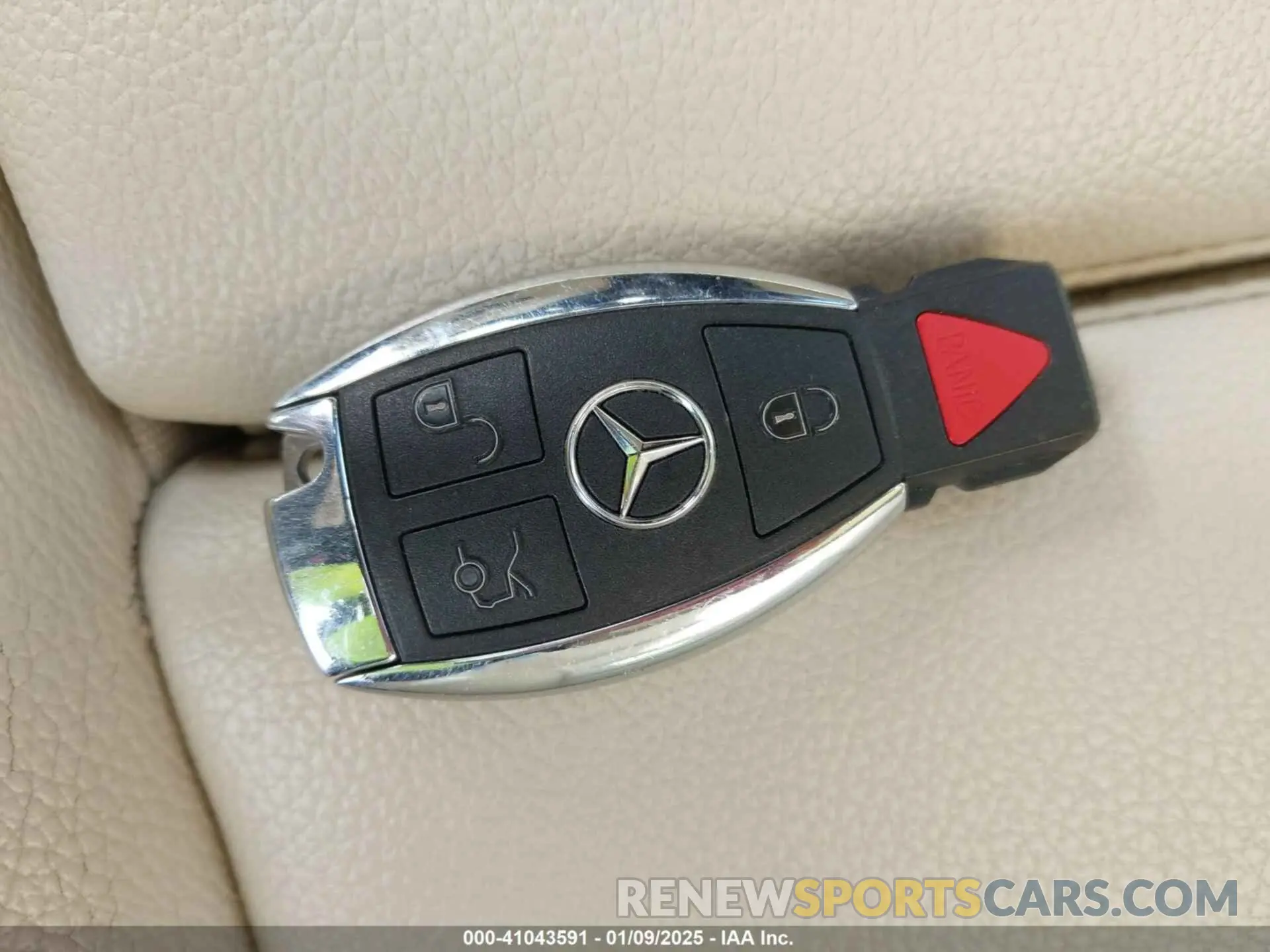 11 fotografías del automóvil dañado WDCTG4GB4LJ689637 MERCEDES-BENZ GLA 250 2020
