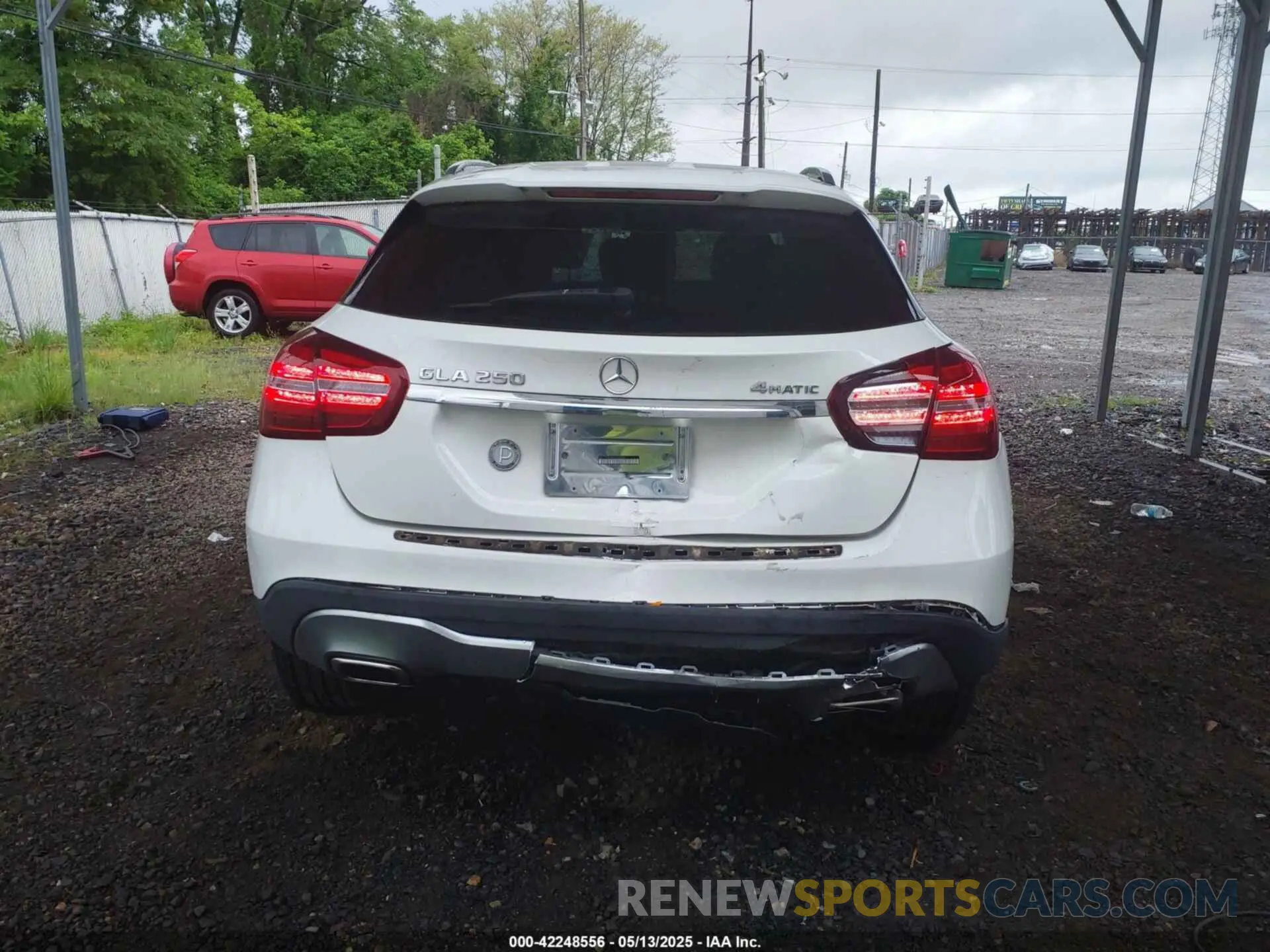 17 fotografías del automóvil dañado WDCTG4GB8LU026361 MERCEDES-BENZ GLA 250 2020