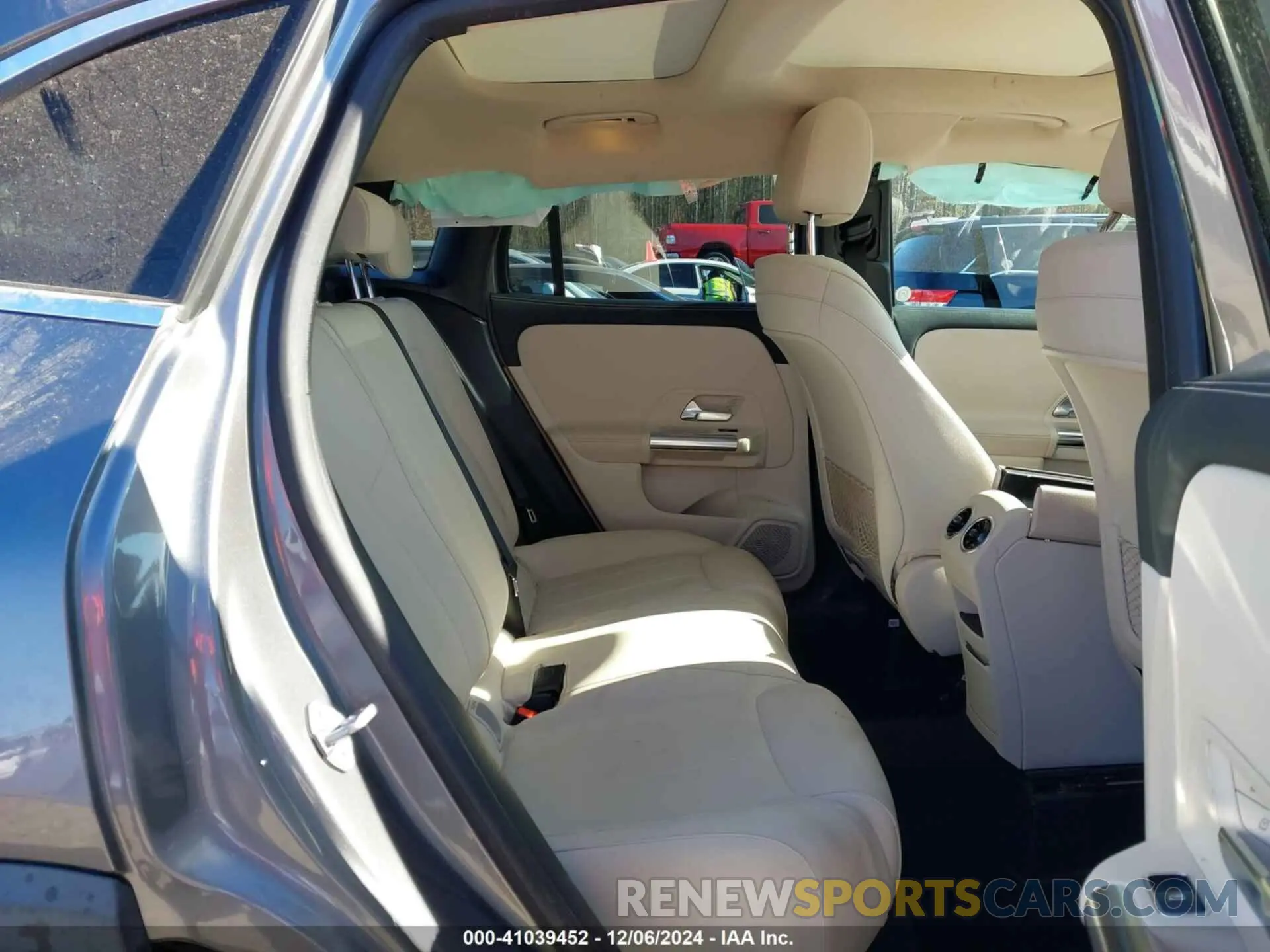 8 fotografías del automóvil dañado W1N4N4GB0MJ256391 MERCEDES-BENZ GLA 250 2021