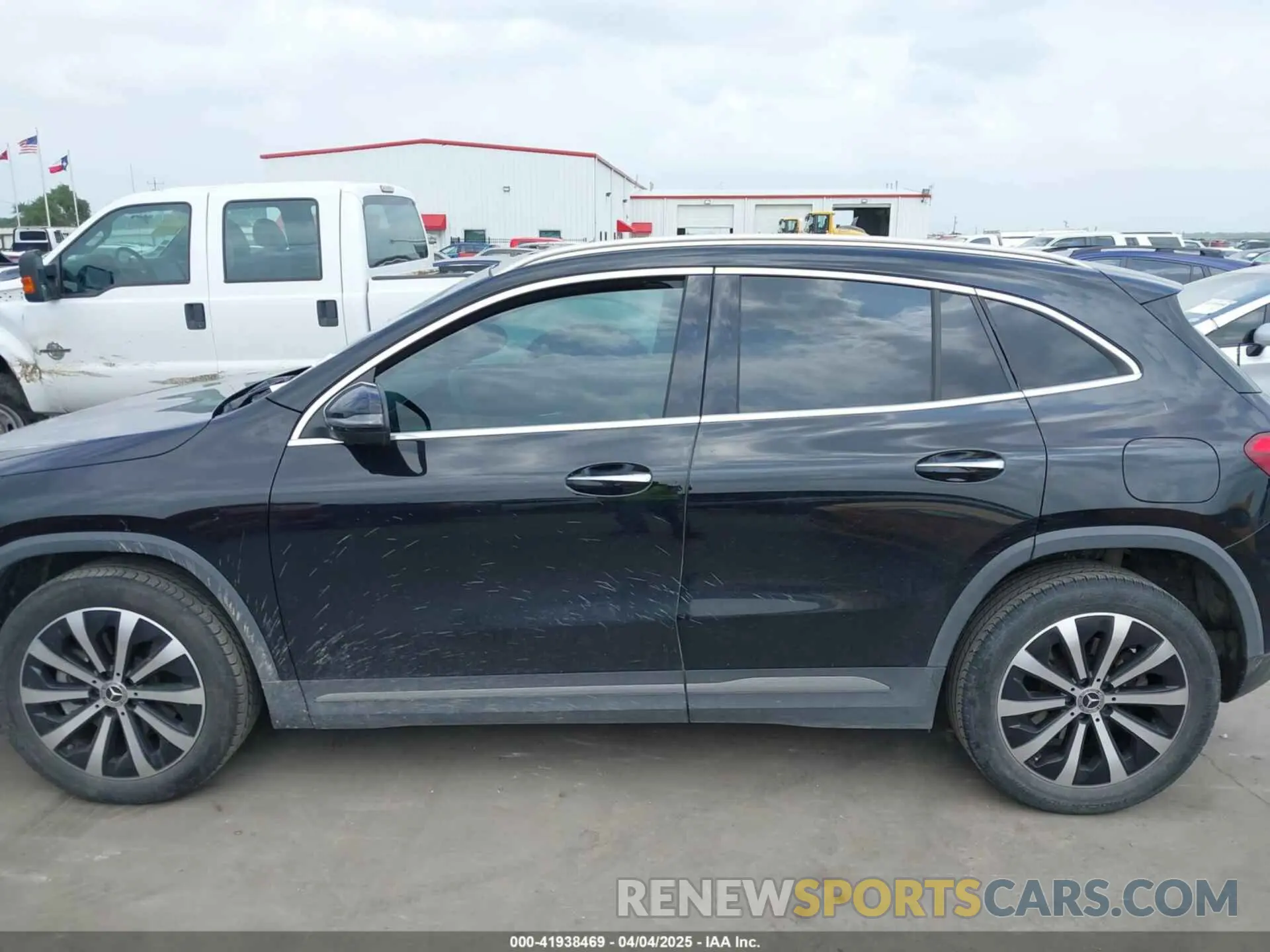 14 fotografías del automóvil dañado W1N4N4GB3MJ166183 MERCEDES-BENZ GLA 250 2021