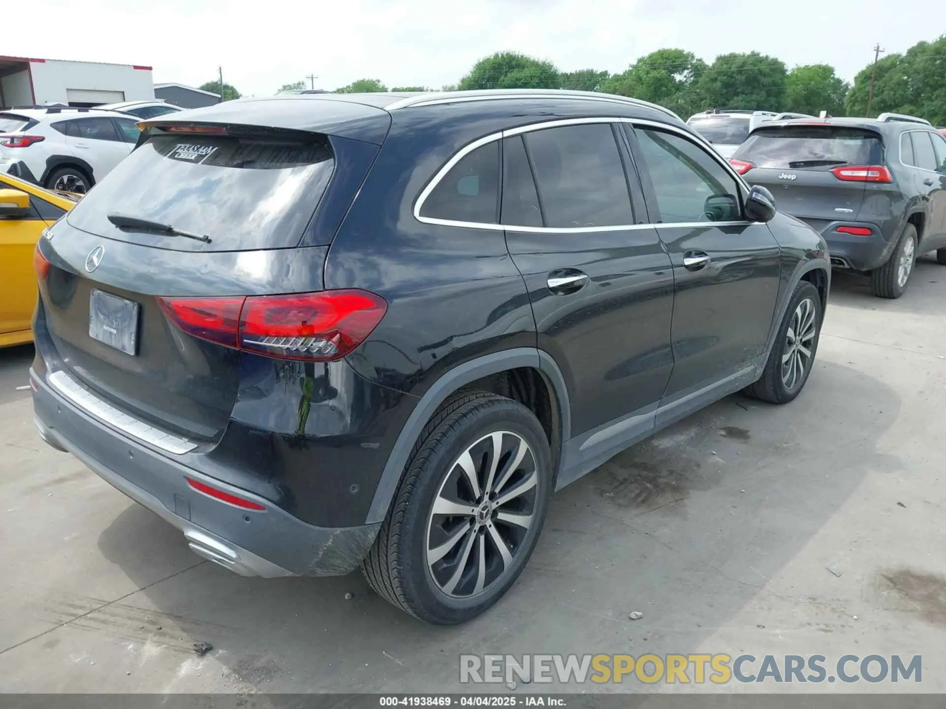 4 fotografías del automóvil dañado W1N4N4GB3MJ166183 MERCEDES-BENZ GLA 250 2021