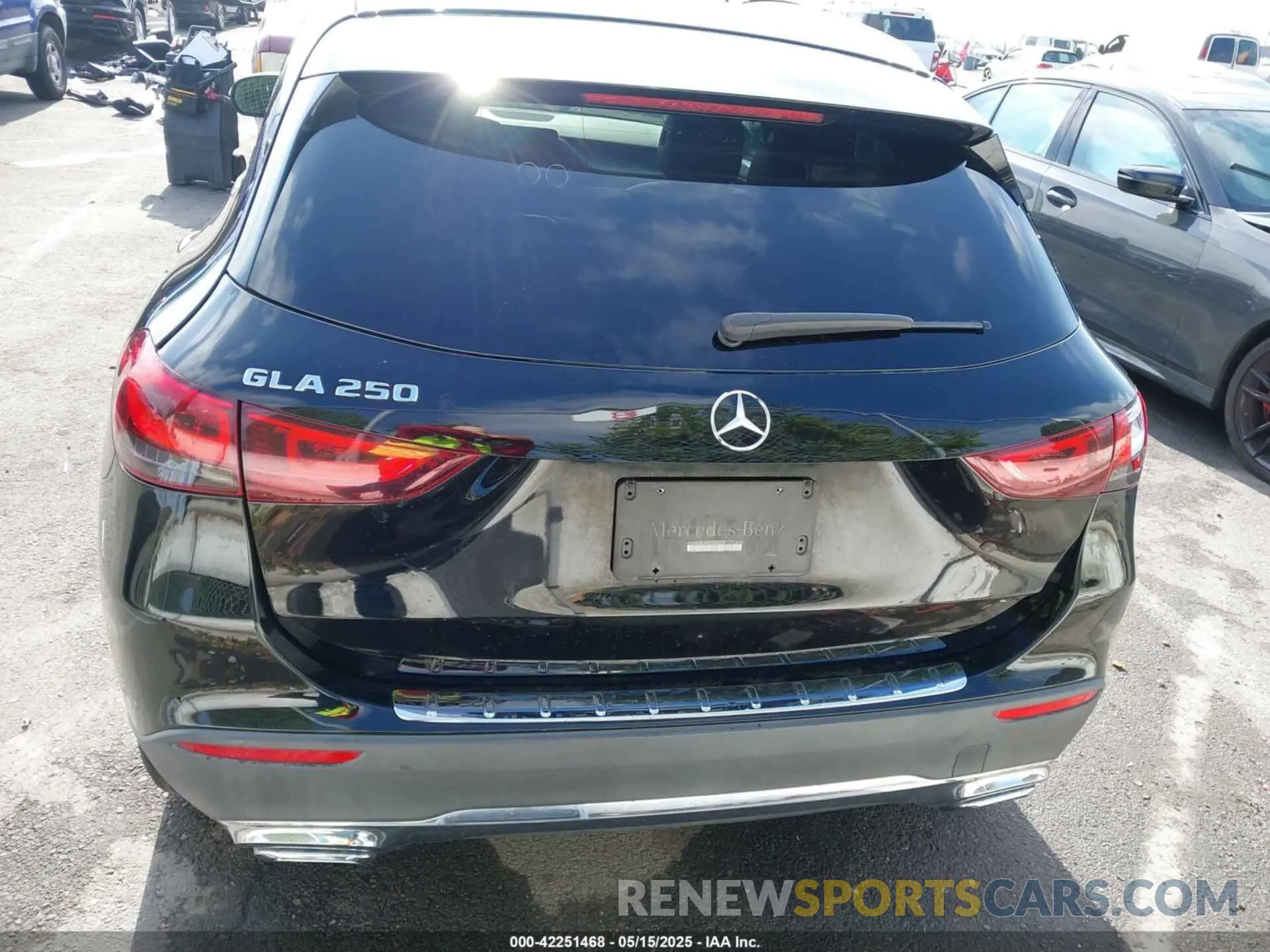 16 fotografías del automóvil dañado W1N4N4GB6MJ282039 MERCEDES-BENZ GLA 250 2021