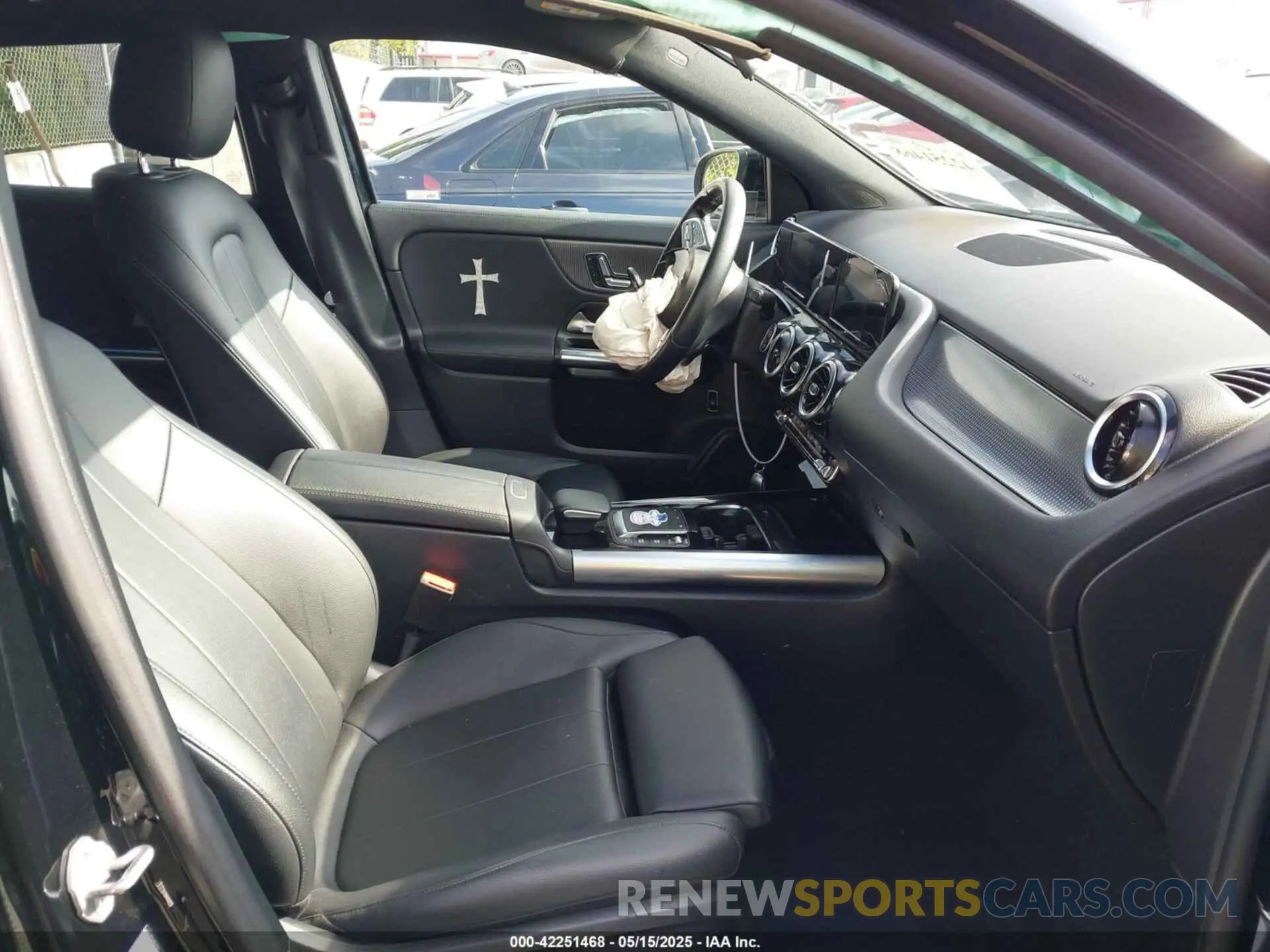 5 fotografías del automóvil dañado W1N4N4GB6MJ282039 MERCEDES-BENZ GLA 250 2021