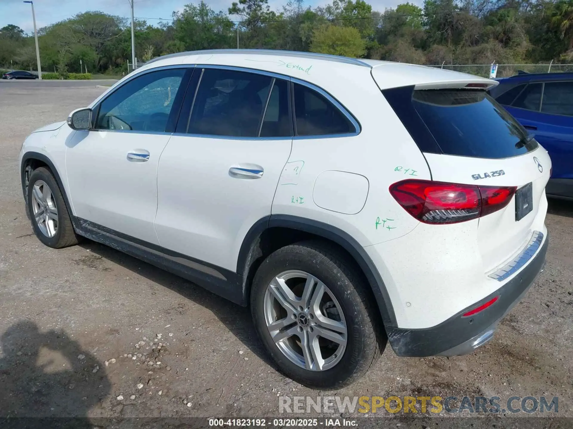 3 fotografías del automóvil dañado W1N4N4HB0MJ112144 MERCEDES-BENZ GLA 250 2021
