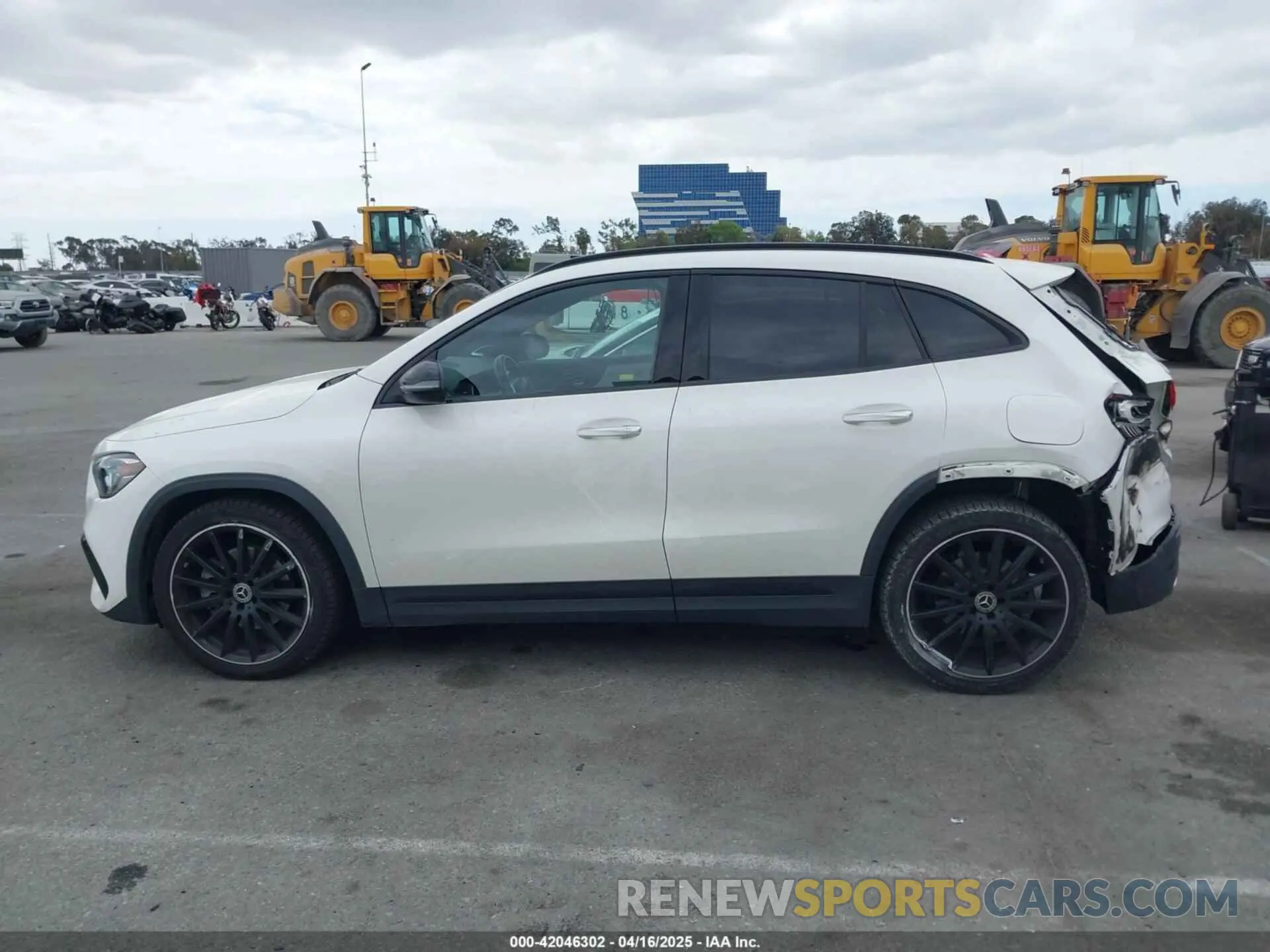 14 fotografías del automóvil dañado W1N4N4HB0MJ189435 MERCEDES-BENZ GLA 250 2021