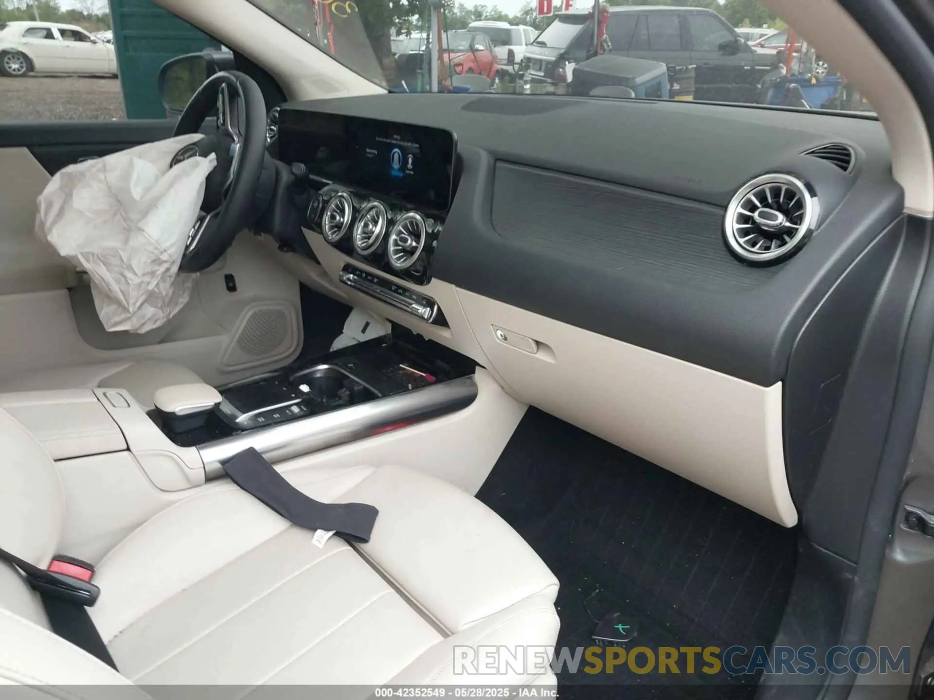 5 fotografías del automóvil dañado W1N4N4HB0MJ235877 MERCEDES-BENZ GLA 250 2021
