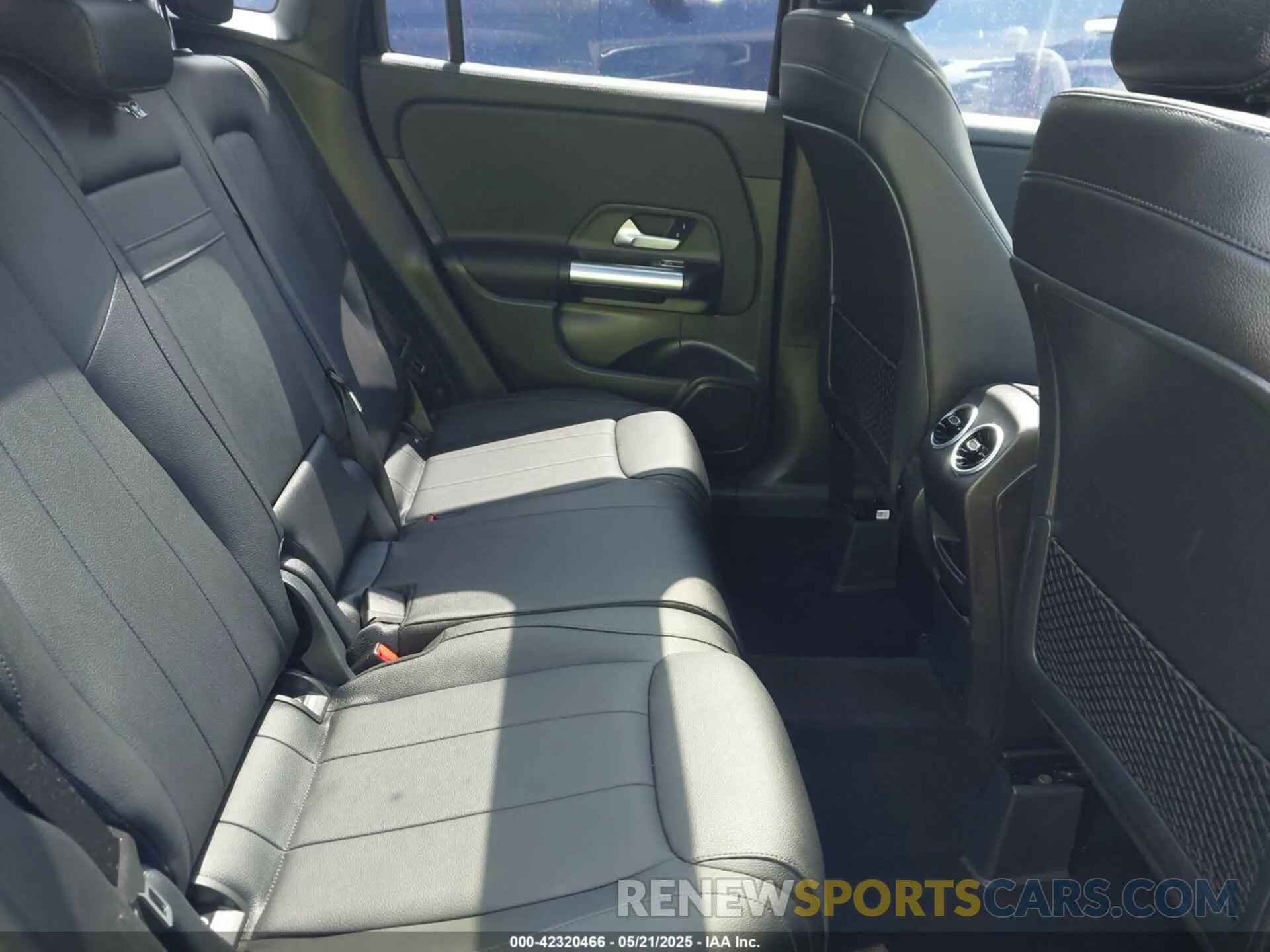 8 fotografías del automóvil dañado W1N4N4HB3MJ153870 MERCEDES-BENZ GLA 250 2021