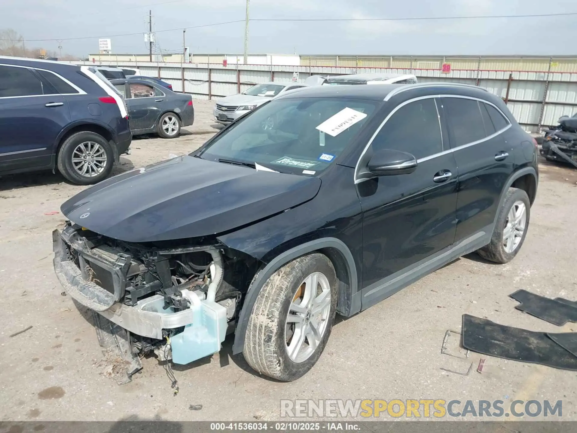 2 fotografías del automóvil dañado W1N4N4HB4MJ189101 MERCEDES-BENZ GLA 250 2021