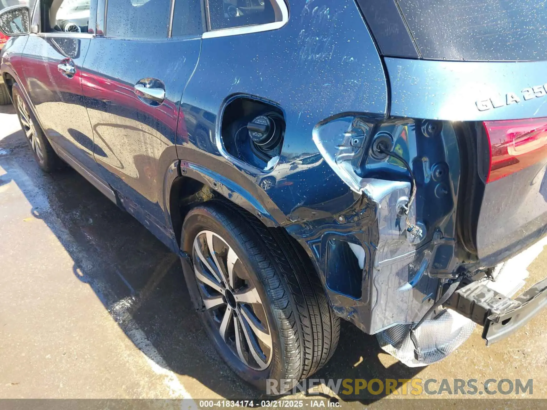 18 fotografías del automóvil dañado W1N4N4GB3NJ326127 MERCEDES-BENZ GLA 250 2022