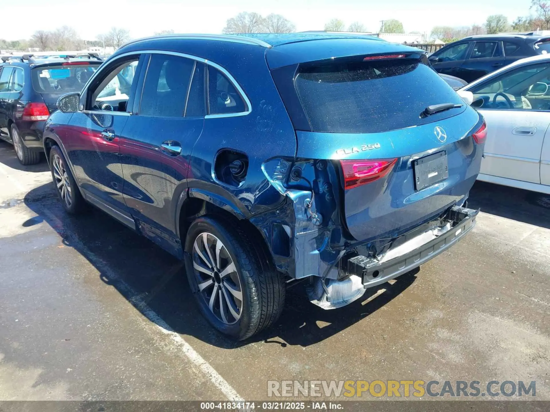 3 fotografías del automóvil dañado W1N4N4GB3NJ326127 MERCEDES-BENZ GLA 250 2022