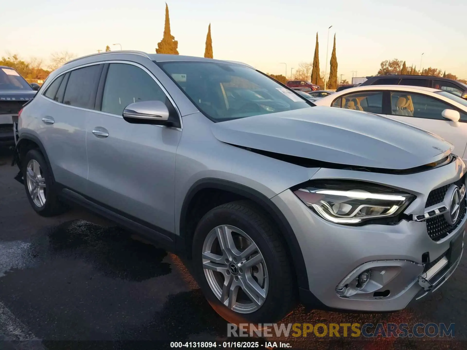 13 fotografías del automóvil dañado W1N4N4GB5NJ394770 MERCEDES-BENZ GLA 250 2022