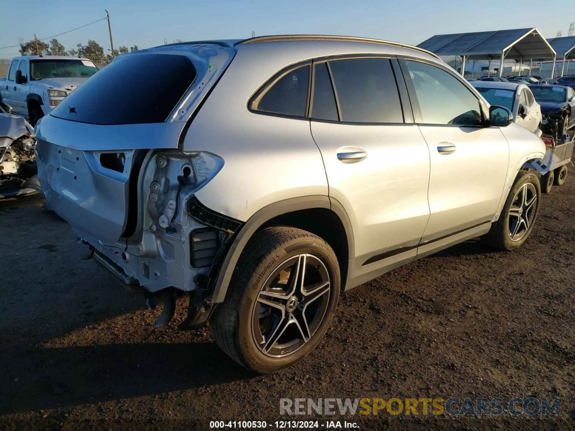 4 fotografías del automóvil dañado W1N4N4GBXNJ325704 MERCEDES-BENZ GLA 250 2022
