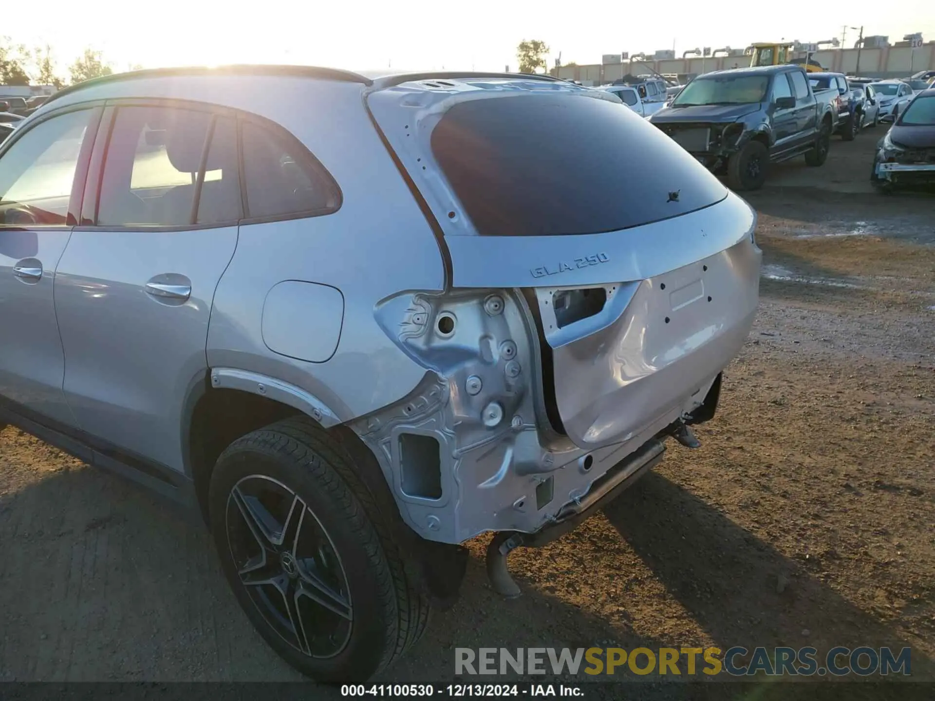 6 fotografías del automóvil dañado W1N4N4GBXNJ325704 MERCEDES-BENZ GLA 250 2022