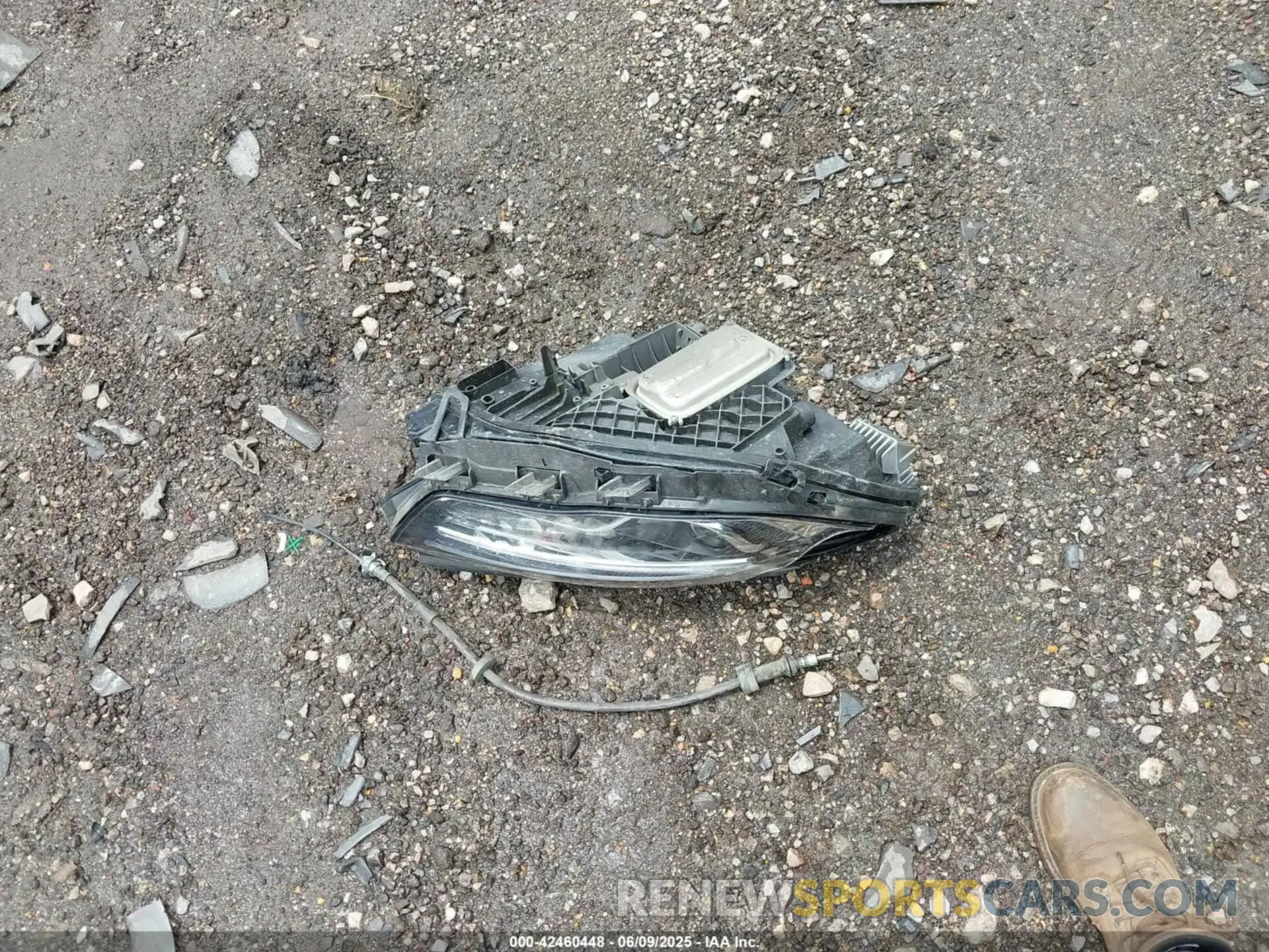 12 fotografías del automóvil dañado W1N4N4HB6NJ362151 MERCEDES-BENZ GLA 250 2022