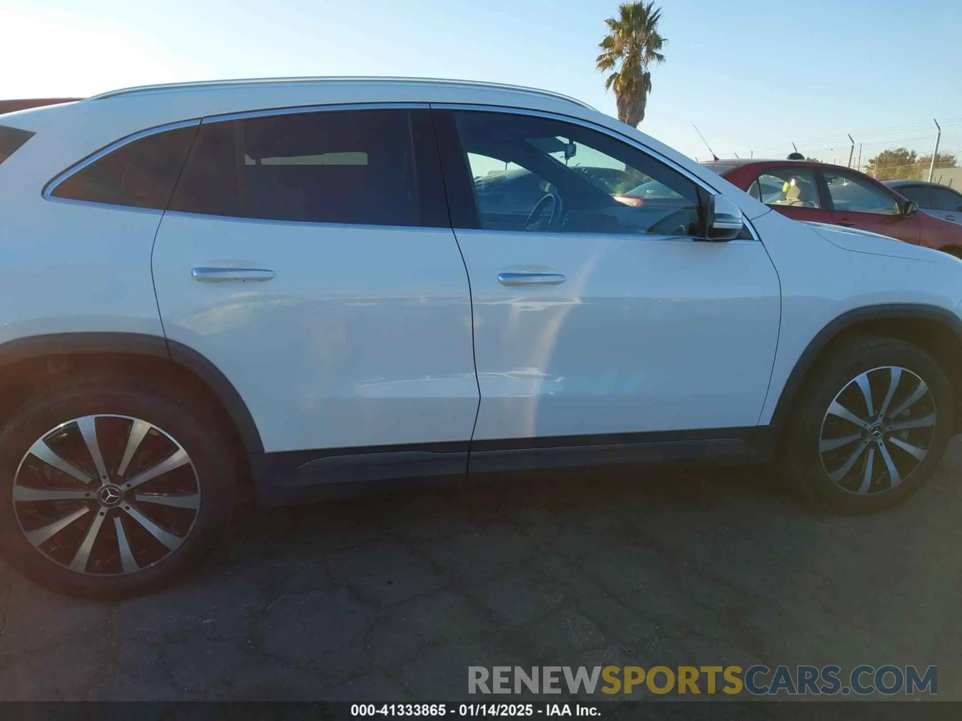 14 fotografías del automóvil dañado W1N4N4HB7NJ416461 MERCEDES-BENZ GLA 250 2022