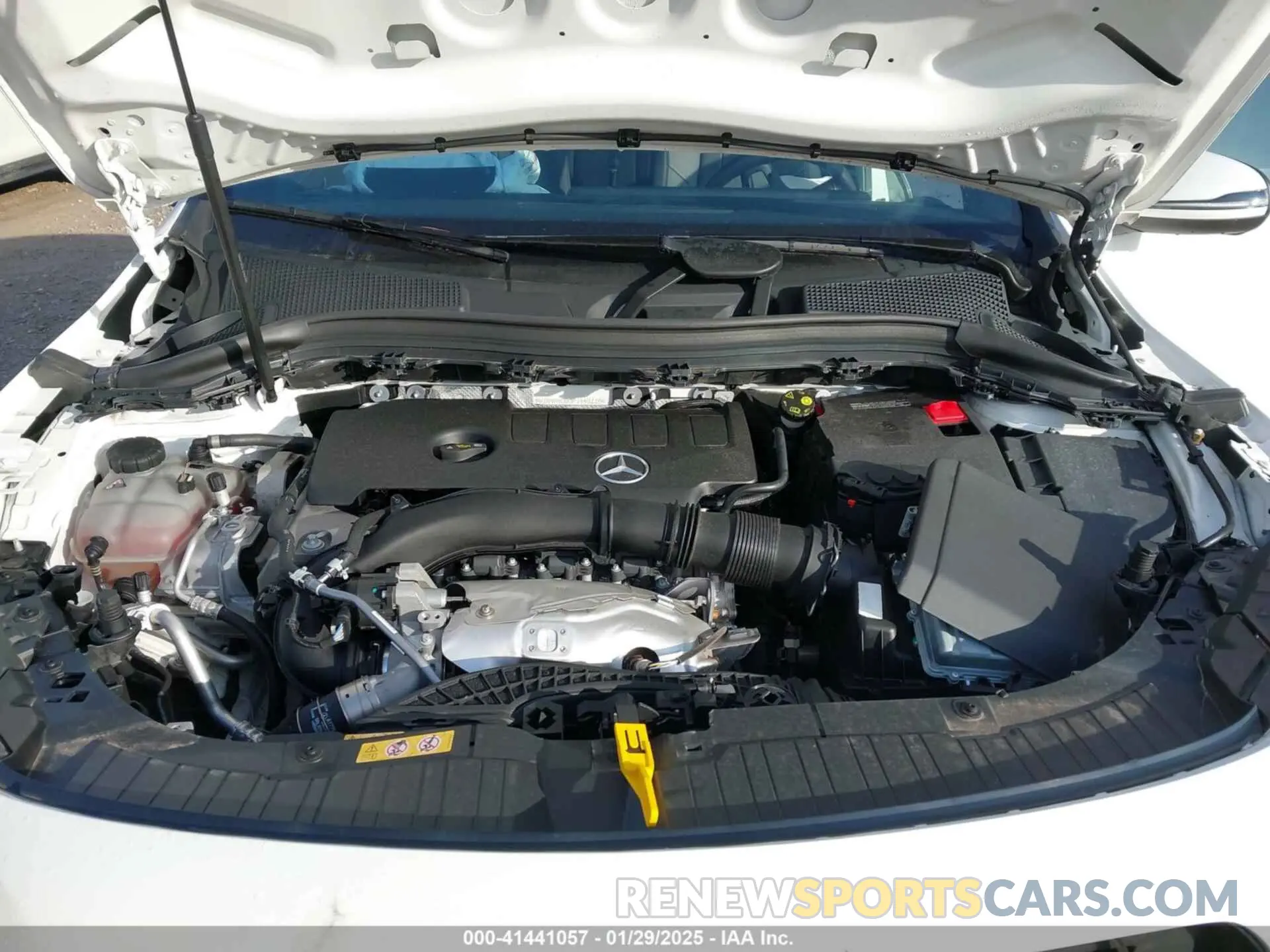 10 fotografías del automóvil dañado W1N4N4GB0PJ448110 MERCEDES-BENZ GLA 250 2023