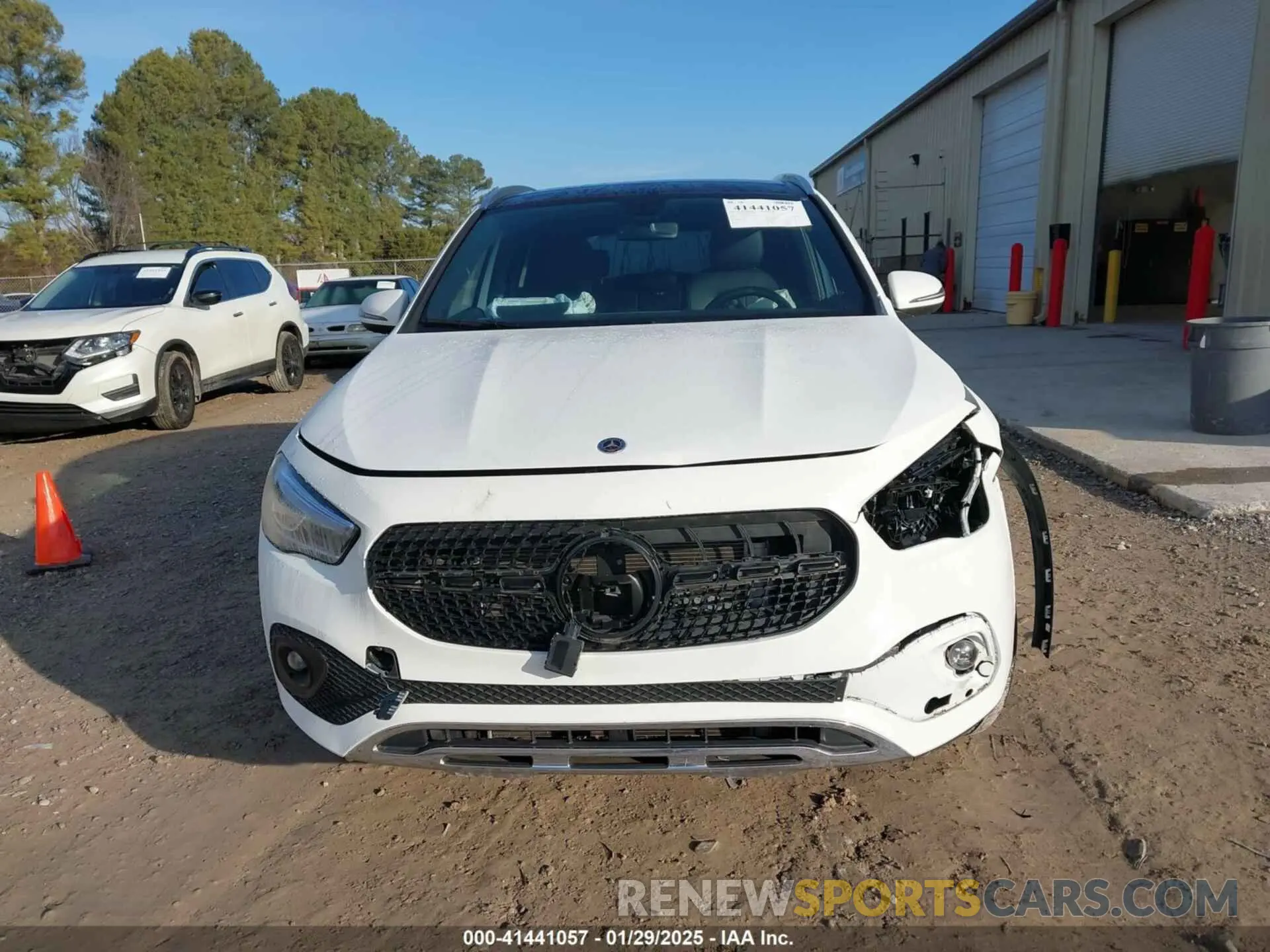 12 fotografías del automóvil dañado W1N4N4GB0PJ448110 MERCEDES-BENZ GLA 250 2023