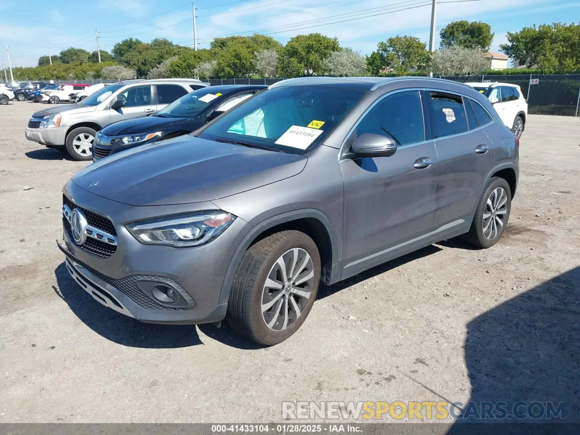 2 fotografías del automóvil dañado W1N4N4GB0PJ521895 MERCEDES-BENZ GLA 250 2023