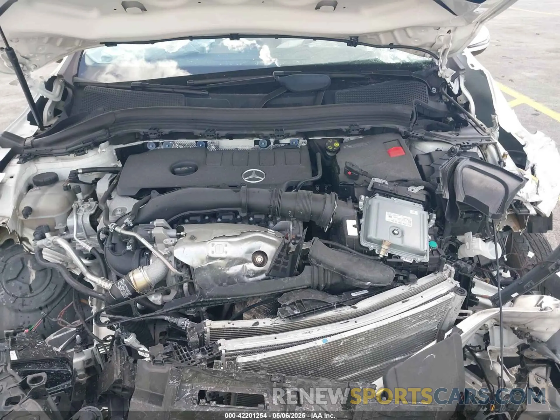 10 fotografías del automóvil dañado W1N4N4GB4PJ498699 MERCEDES-BENZ GLA 250 2023