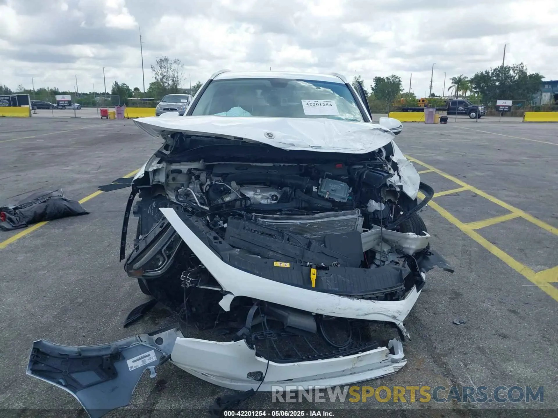 6 fotografías del automóvil dañado W1N4N4GB4PJ498699 MERCEDES-BENZ GLA 250 2023