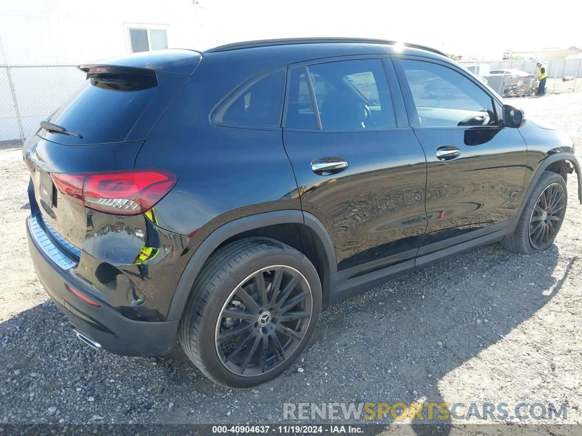 4 fotografías del automóvil dañado W1N4N4GB6PJ518287 MERCEDES-BENZ GLA 250 2023