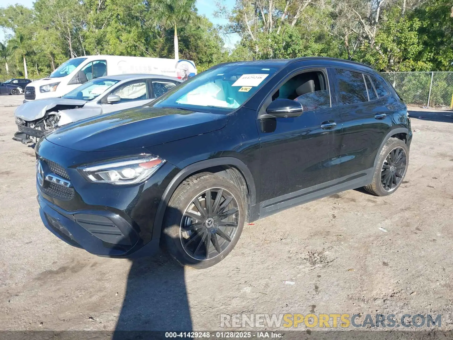 2 fotografías del automóvil dañado W1N4N4GBXPJ499517 MERCEDES-BENZ GLA 250 2023