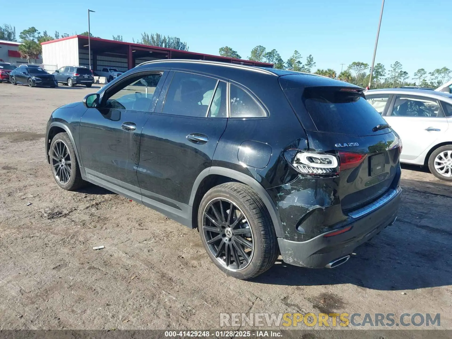 3 fotografías del automóvil dañado W1N4N4GBXPJ499517 MERCEDES-BENZ GLA 250 2023