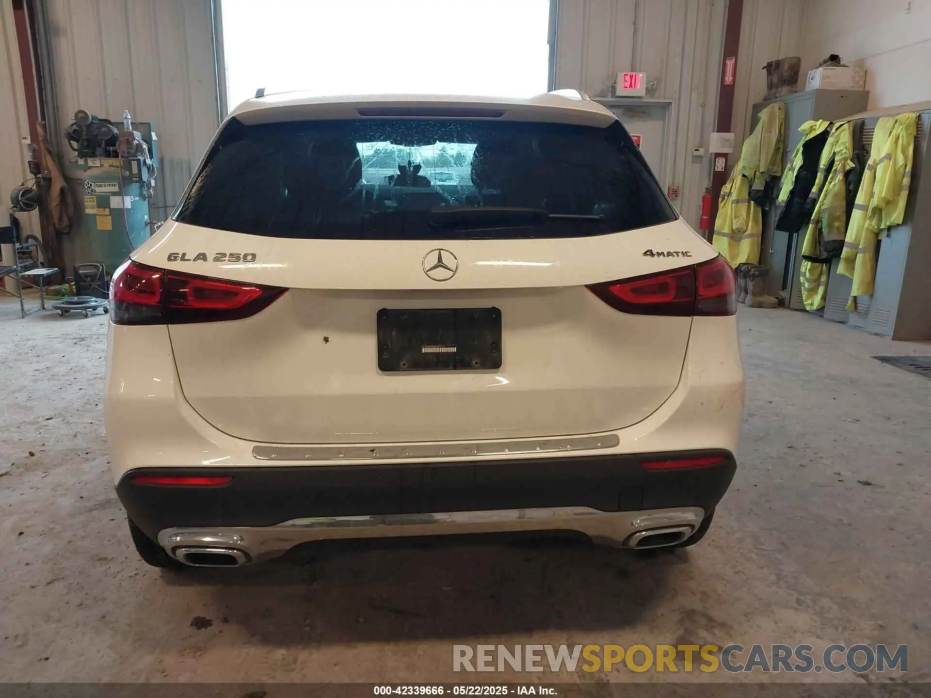 16 fotografías del automóvil dañado W1N4N4HB3PJ479110 MERCEDES-BENZ GLA 250 2023