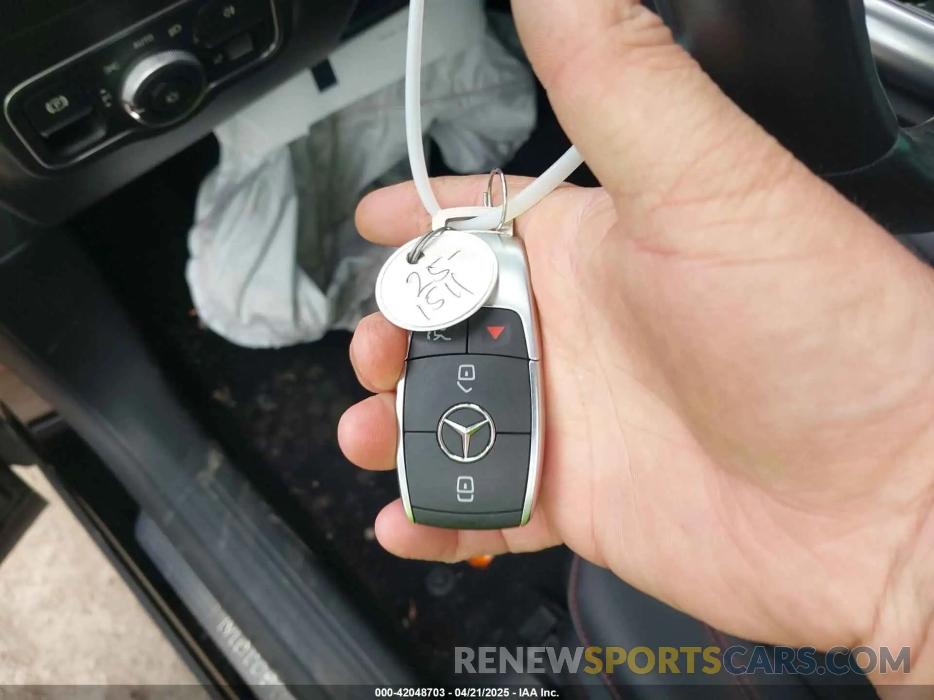 11 fotografías del automóvil dañado W1N4N4HB3PJ506550 MERCEDES-BENZ GLA 250 2023