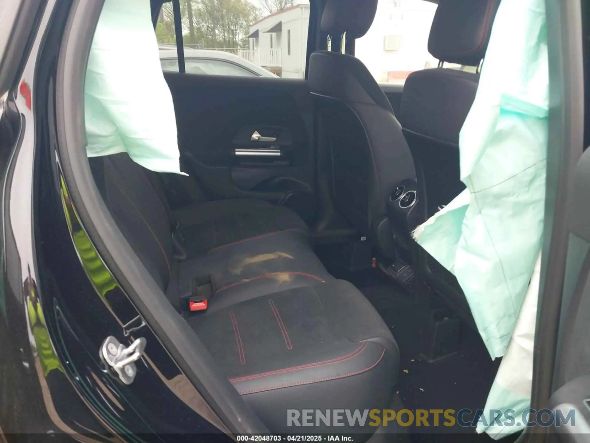 8 fotografías del automóvil dañado W1N4N4HB3PJ506550 MERCEDES-BENZ GLA 250 2023