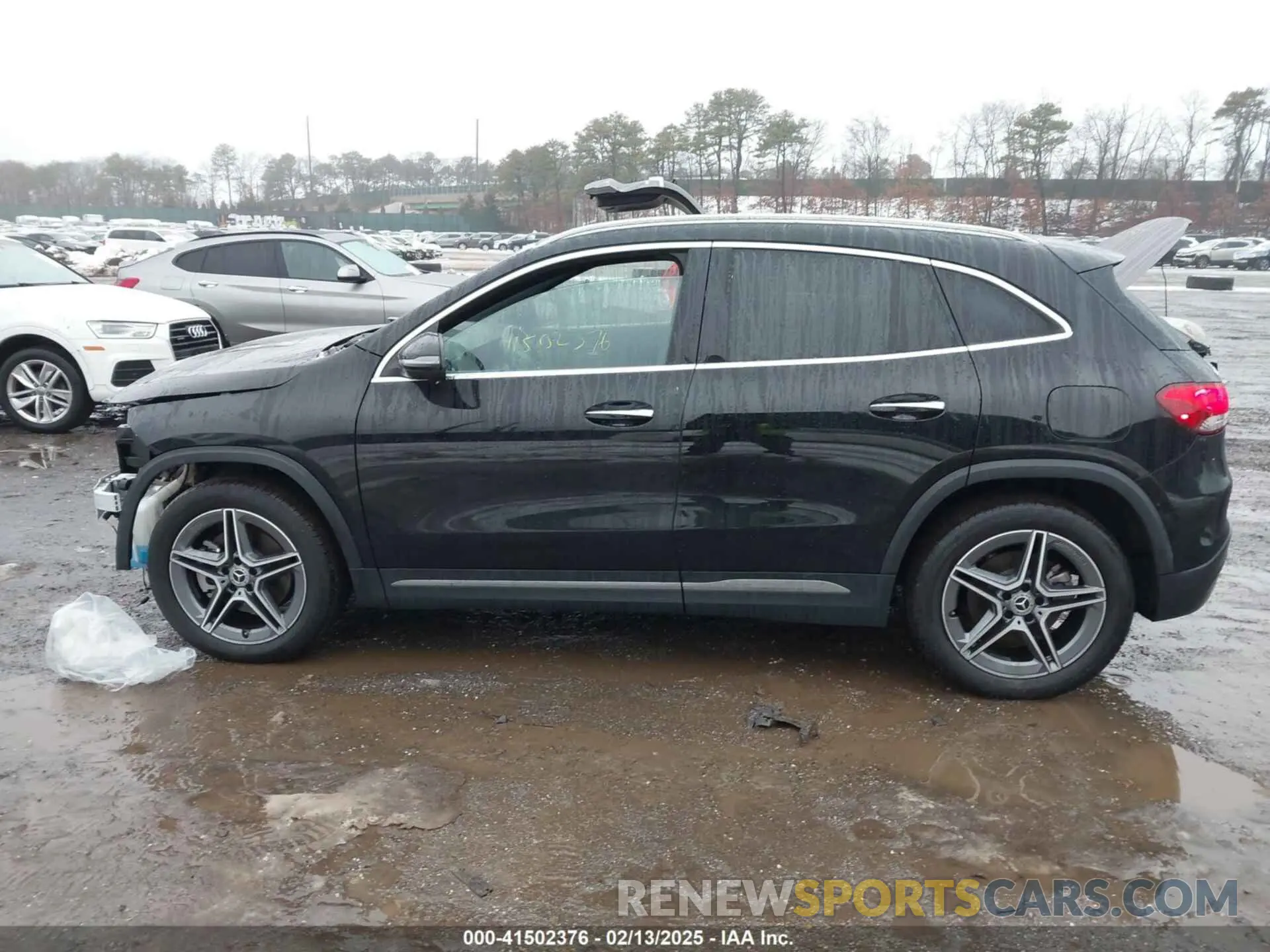 14 fotografías del automóvil dañado W1N4N4HB4PJ467578 MERCEDES-BENZ GLA 250 2023
