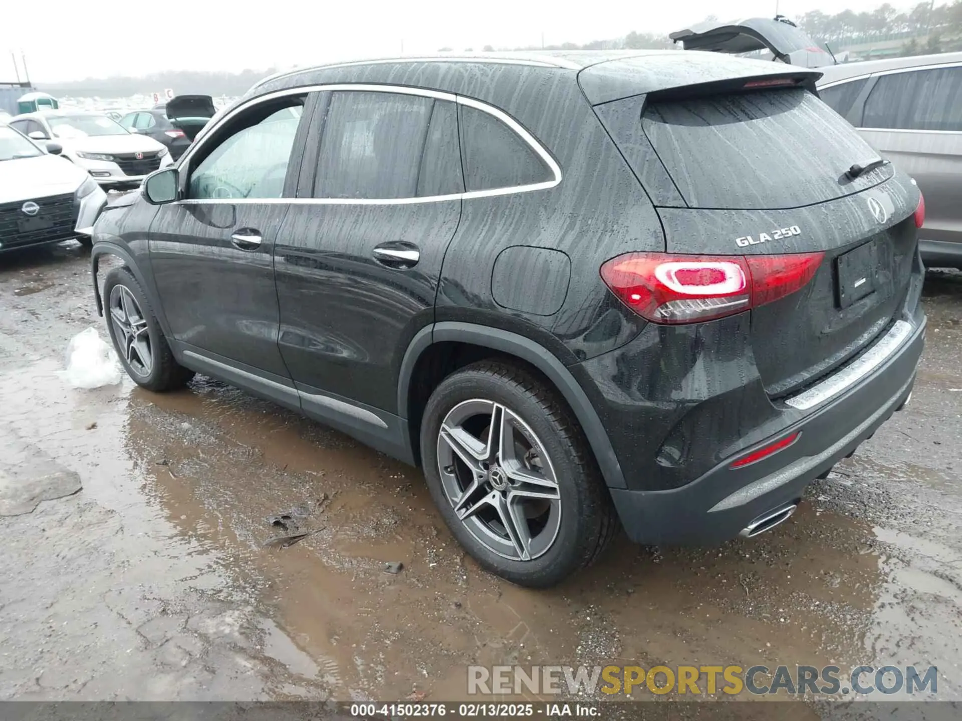 3 fotografías del automóvil dañado W1N4N4HB4PJ467578 MERCEDES-BENZ GLA 250 2023