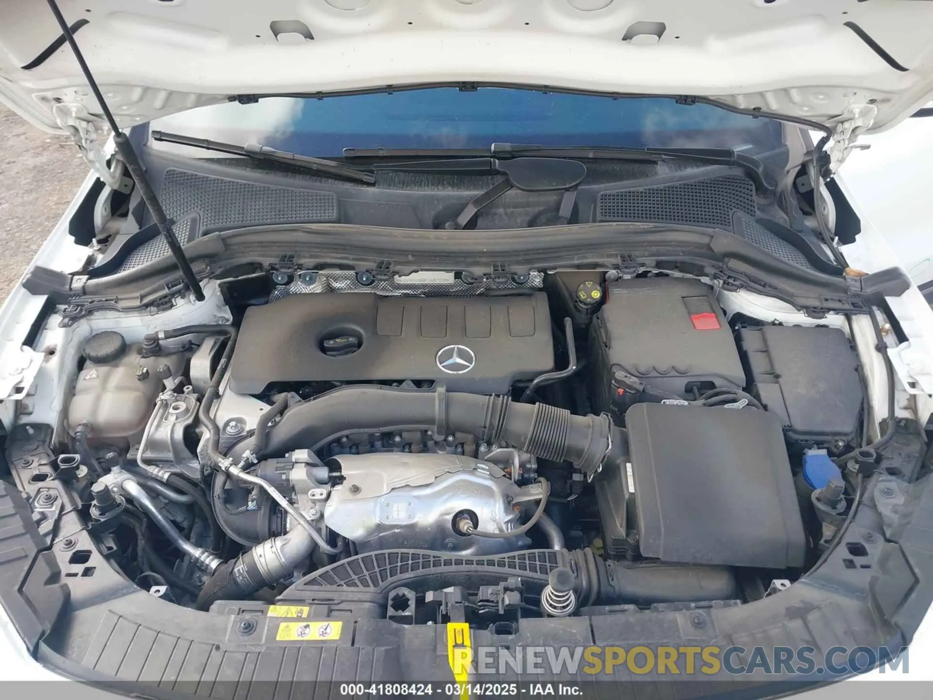 10 fotografías del automóvil dañado W1N4N4HB6PJ487038 MERCEDES-BENZ GLA 250 2023