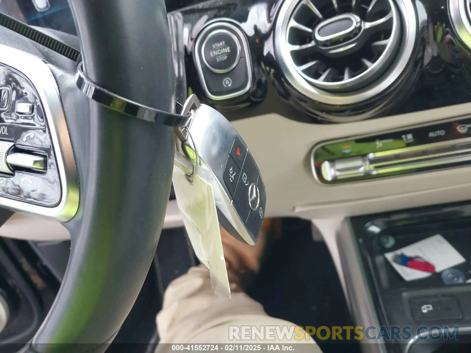 11 fotografías del automóvil dañado W1N4N4HB7PJ429679 MERCEDES-BENZ GLA 250 2023