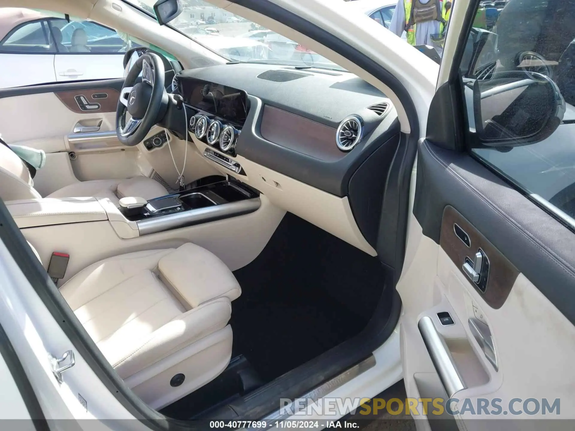 5 fotografías del automóvil dañado W1N4N4HB8PJ469186 MERCEDES-BENZ GLA 250 2023