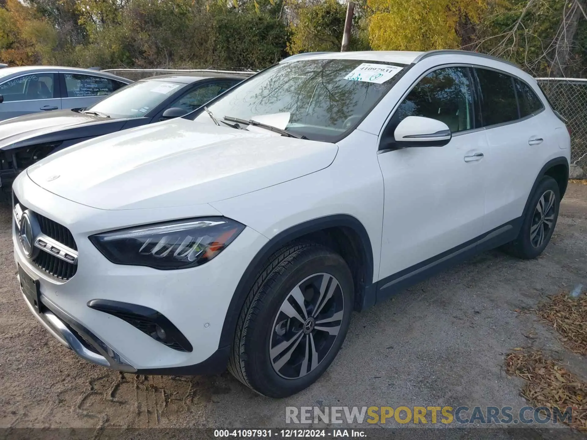 2 fotografías del automóvil dañado W1N4N4GB3SJ637911 MERCEDES-BENZ GLA 250 2025