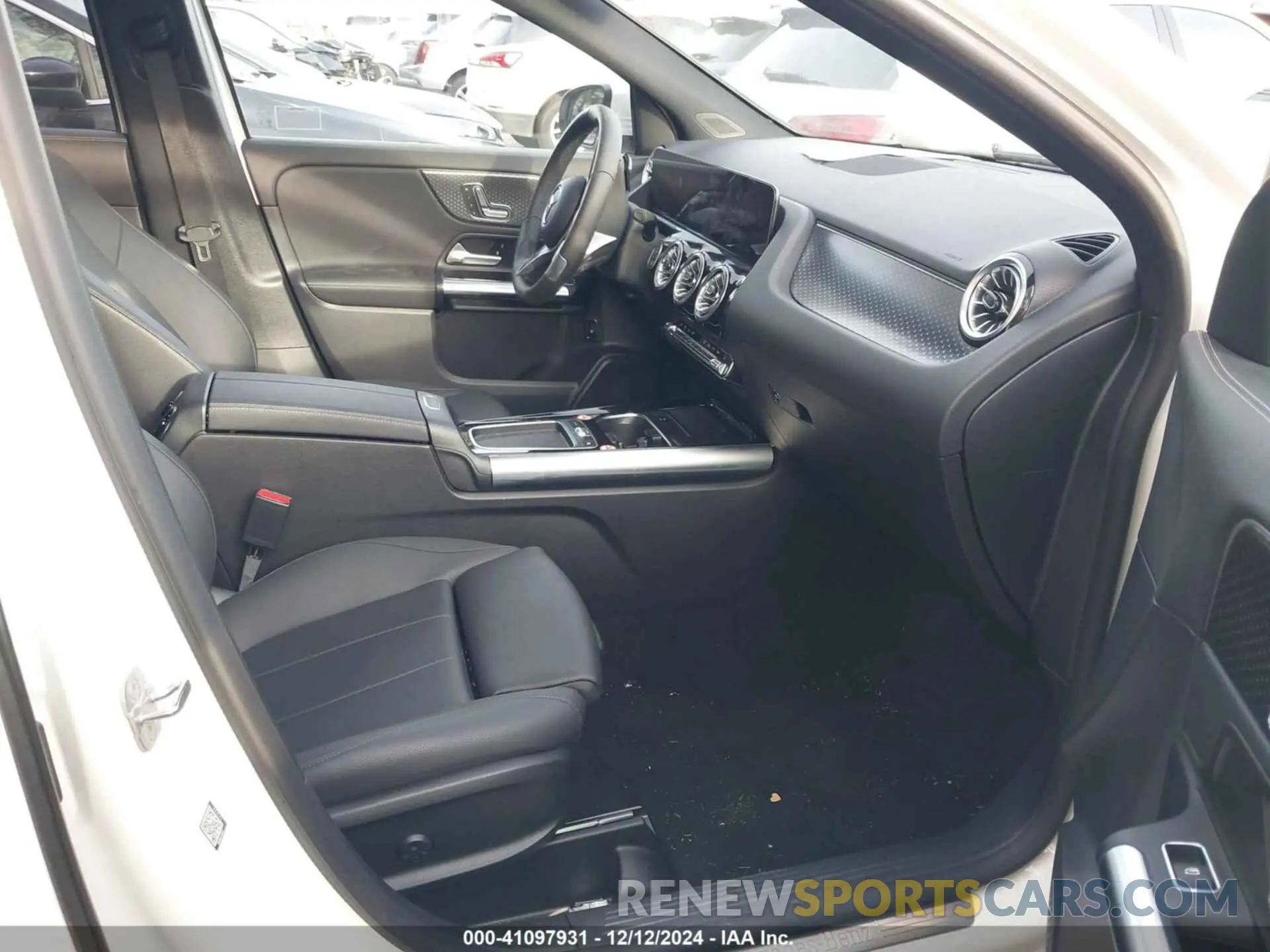 5 fotografías del automóvil dañado W1N4N4GB3SJ637911 MERCEDES-BENZ GLA 250 2025