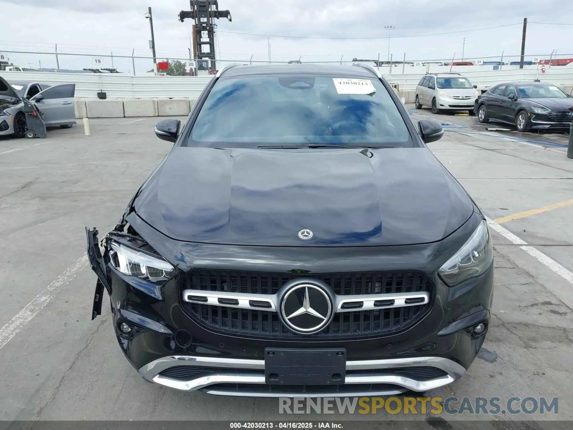 12 fotografías del automóvil dañado W1N4N4GB6SJ672085 MERCEDES-BENZ GLA 250 2025