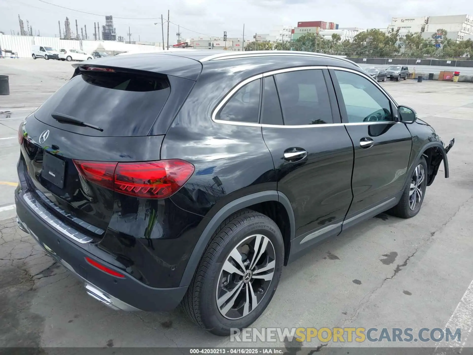 4 fotografías del automóvil dañado W1N4N4GB6SJ672085 MERCEDES-BENZ GLA 250 2025