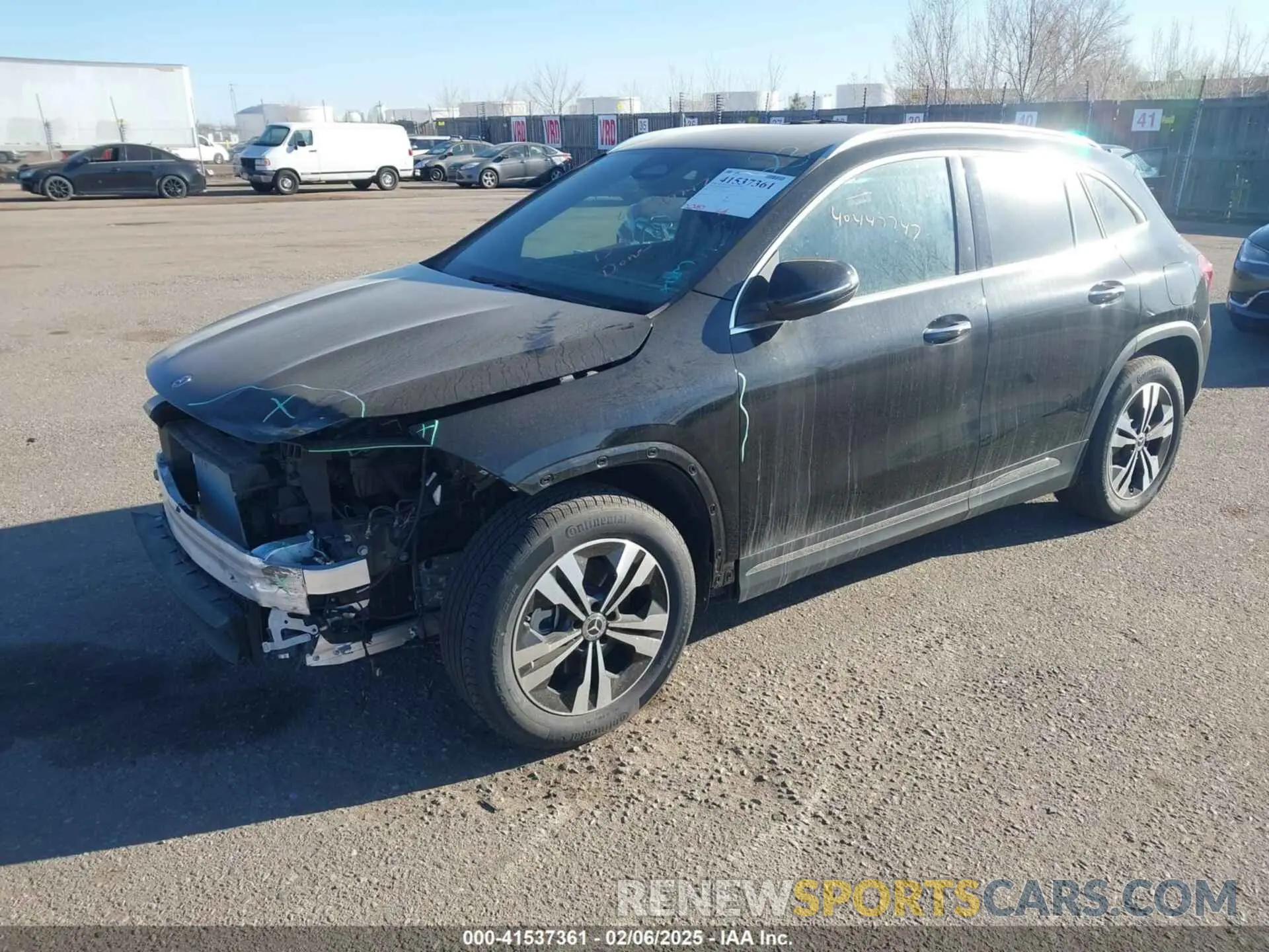 2 fotografías del automóvil dañado W1N4N4HBOSJ651134 MERCEDES-BENZ GLA 250 2025