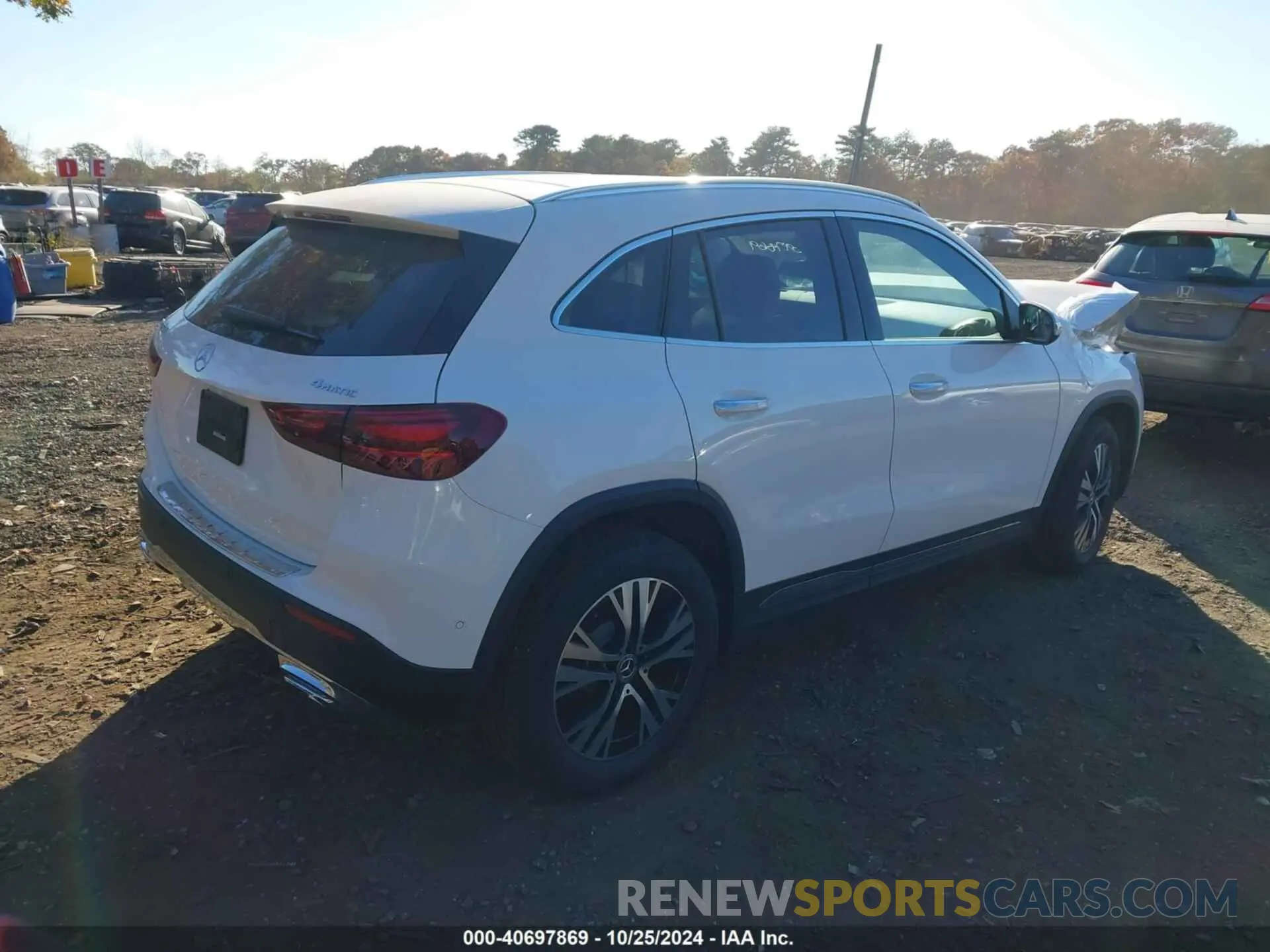 4 fotografías del automóvil dañado W1N4N4HBXSJ643543 MERCEDES-BENZ GLA 250 2025