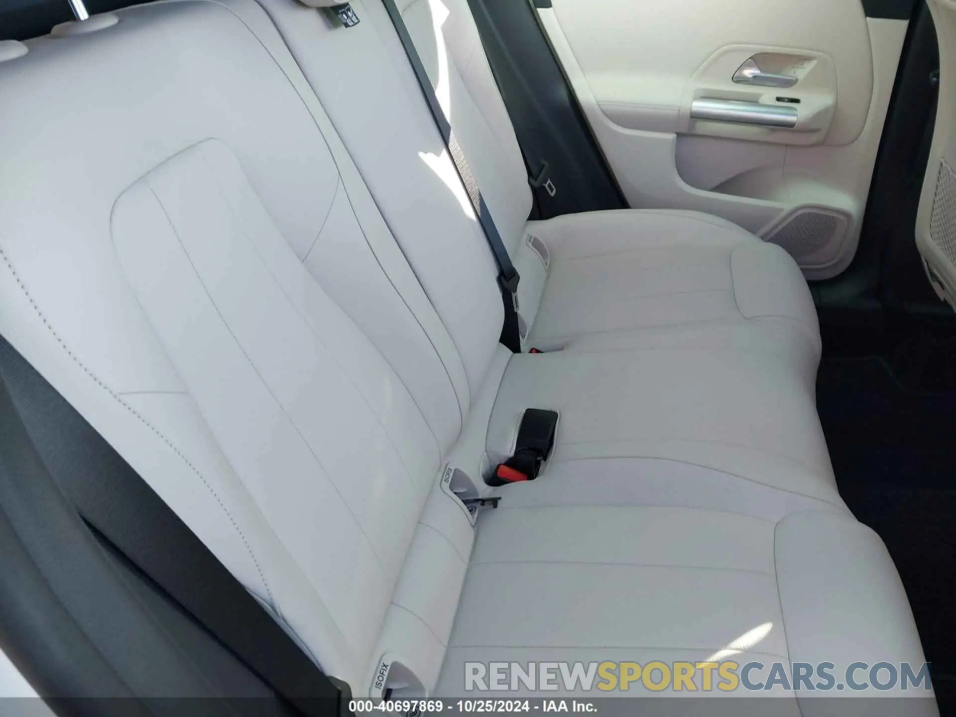 8 fotografías del automóvil dañado W1N4N4HBXSJ643543 MERCEDES-BENZ GLA 250 2025