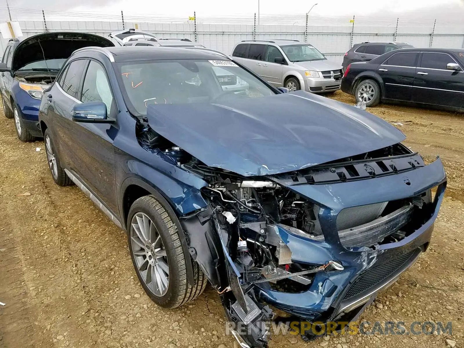 1 fotografías del automóvil dañado WDCTG4GB0KJ622371 MERCEDES-BENZ GLA 250 4M 2019