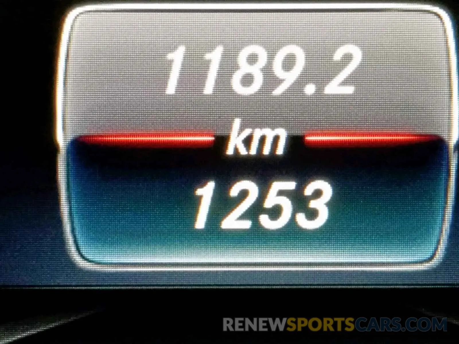 8 fotografías del automóvil dañado WDCTG4GB0KJ622371 MERCEDES-BENZ GLA 250 4M 2019