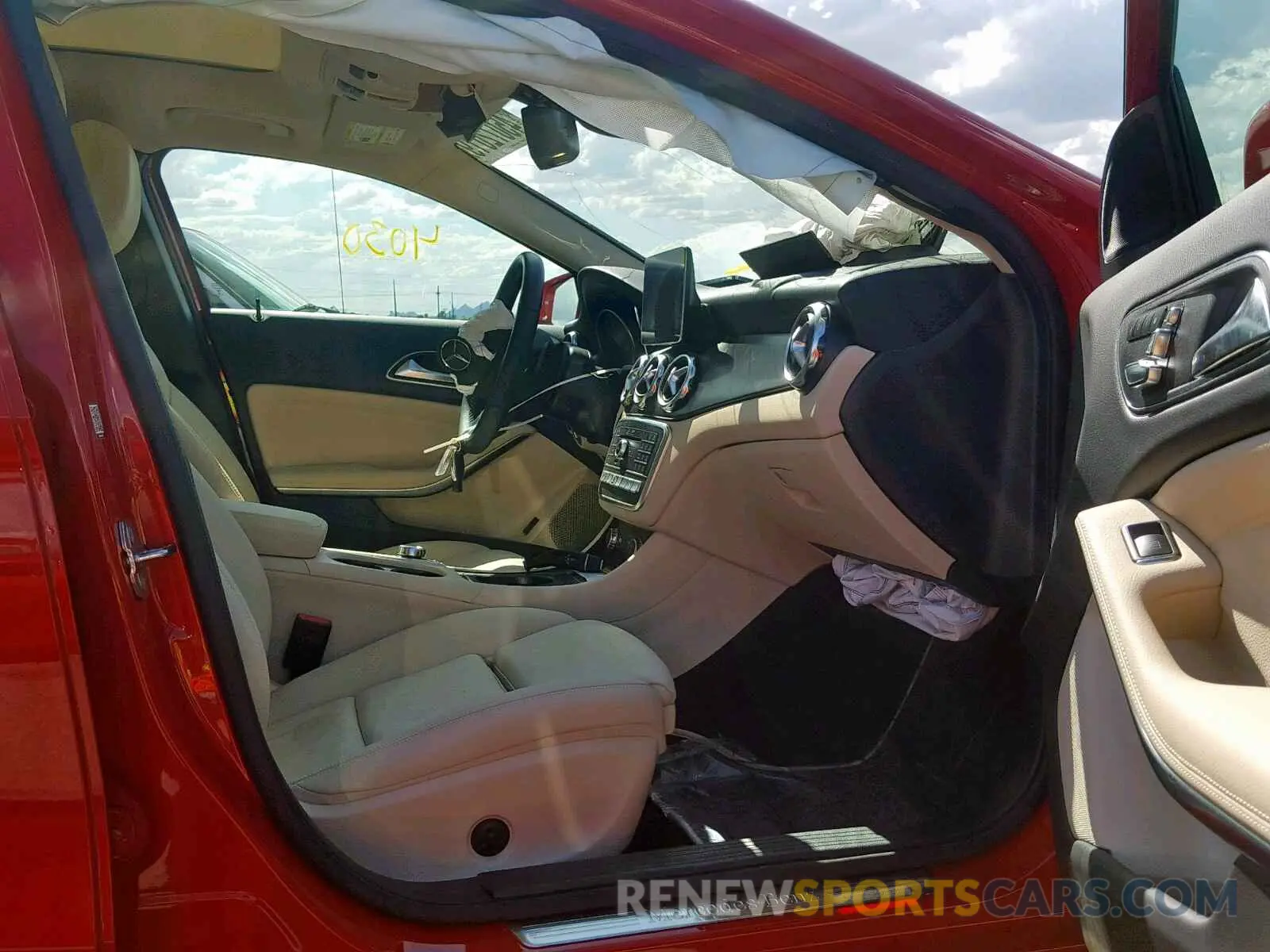 5 fotografías del automóvil dañado WDCTG4GB4KU007398 MERCEDES-BENZ GLA 250 4M 2019