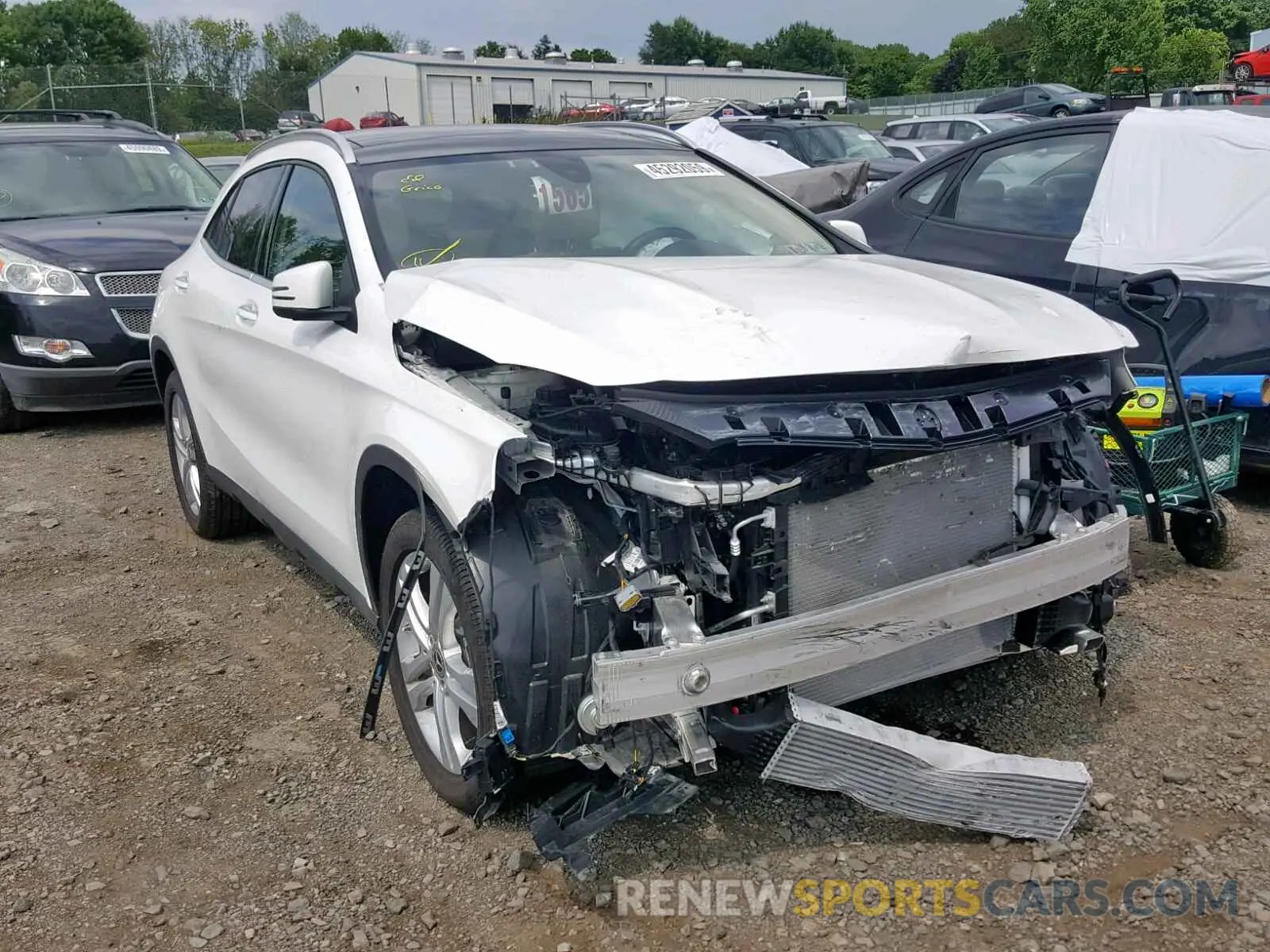 1 fotografías del automóvil dañado WDCTG4GB6KJ549832 MERCEDES-BENZ GLA 250 4M 2019