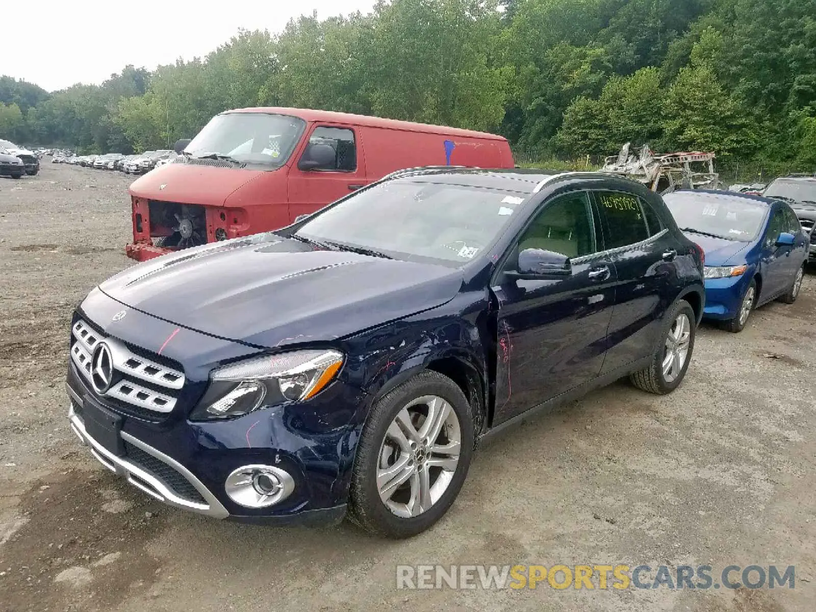 2 fotografías del automóvil dañado WDCTG4GB6KJ580790 MERCEDES-BENZ GLA 250 4M 2019